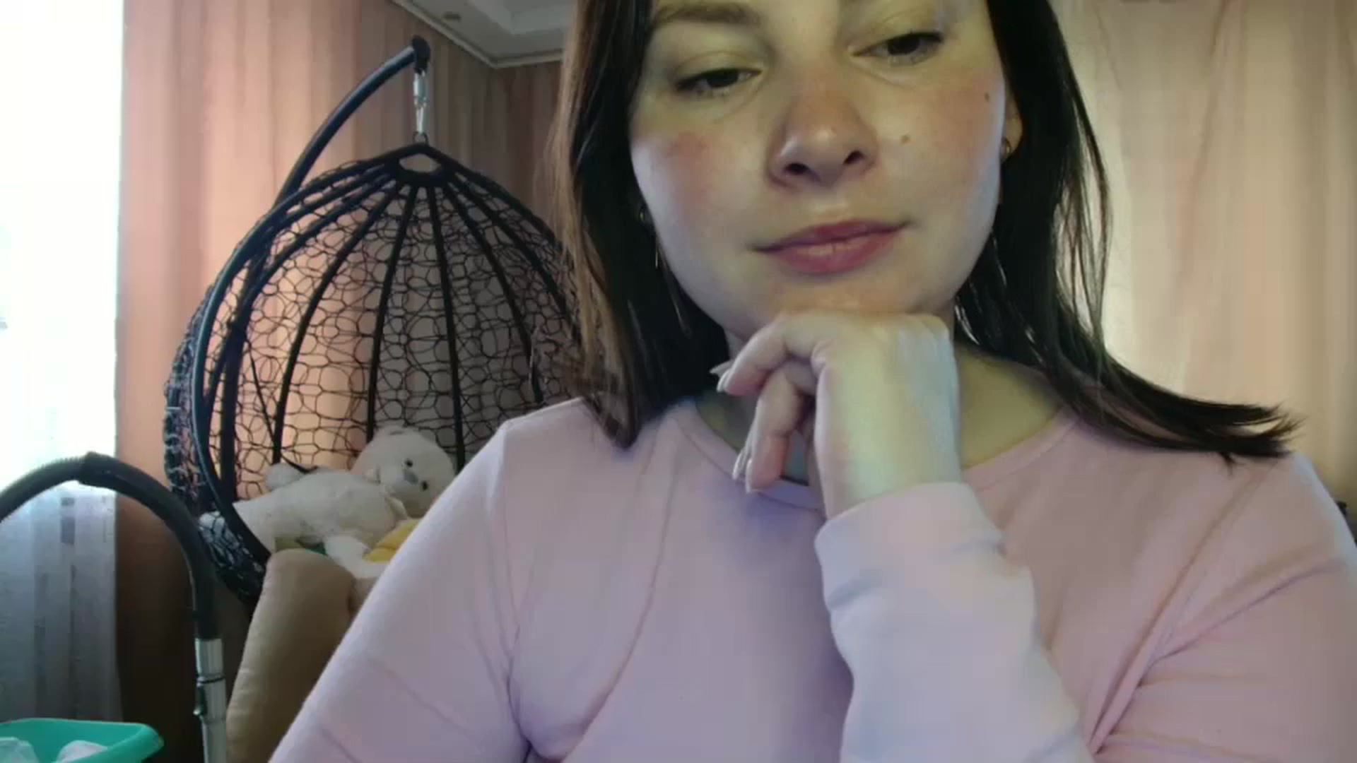 Gallery image thumbnail from MisssLove_is's myfreecams stream on, 06/04/2025, 06:24 image 9 of 20