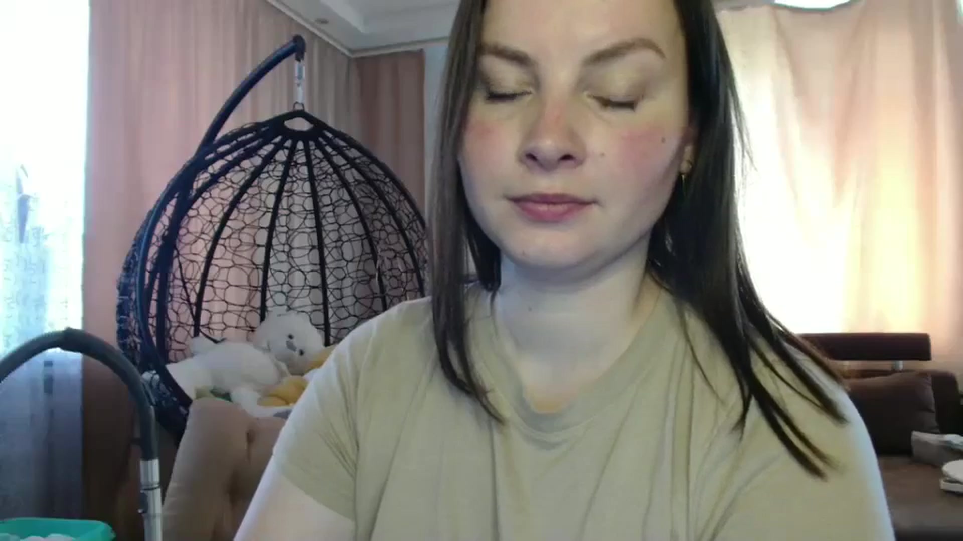 Gallery image thumbnail from MisssLove_is's myfreecams stream on, 06/05/2025, 09:48 image 19 of 20