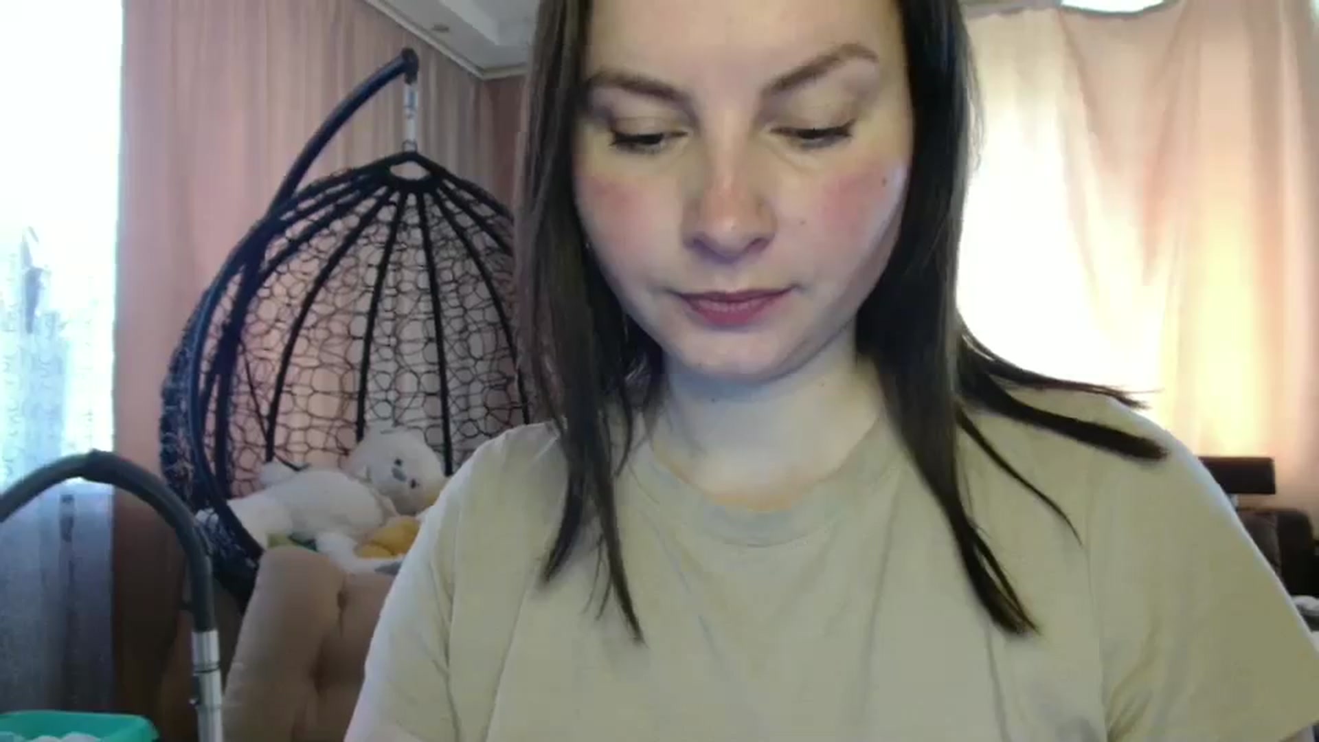 Gallery image thumbnail from MisssLove_is's myfreecams stream on, 06/05/2025, 09:48 image 16 of 20