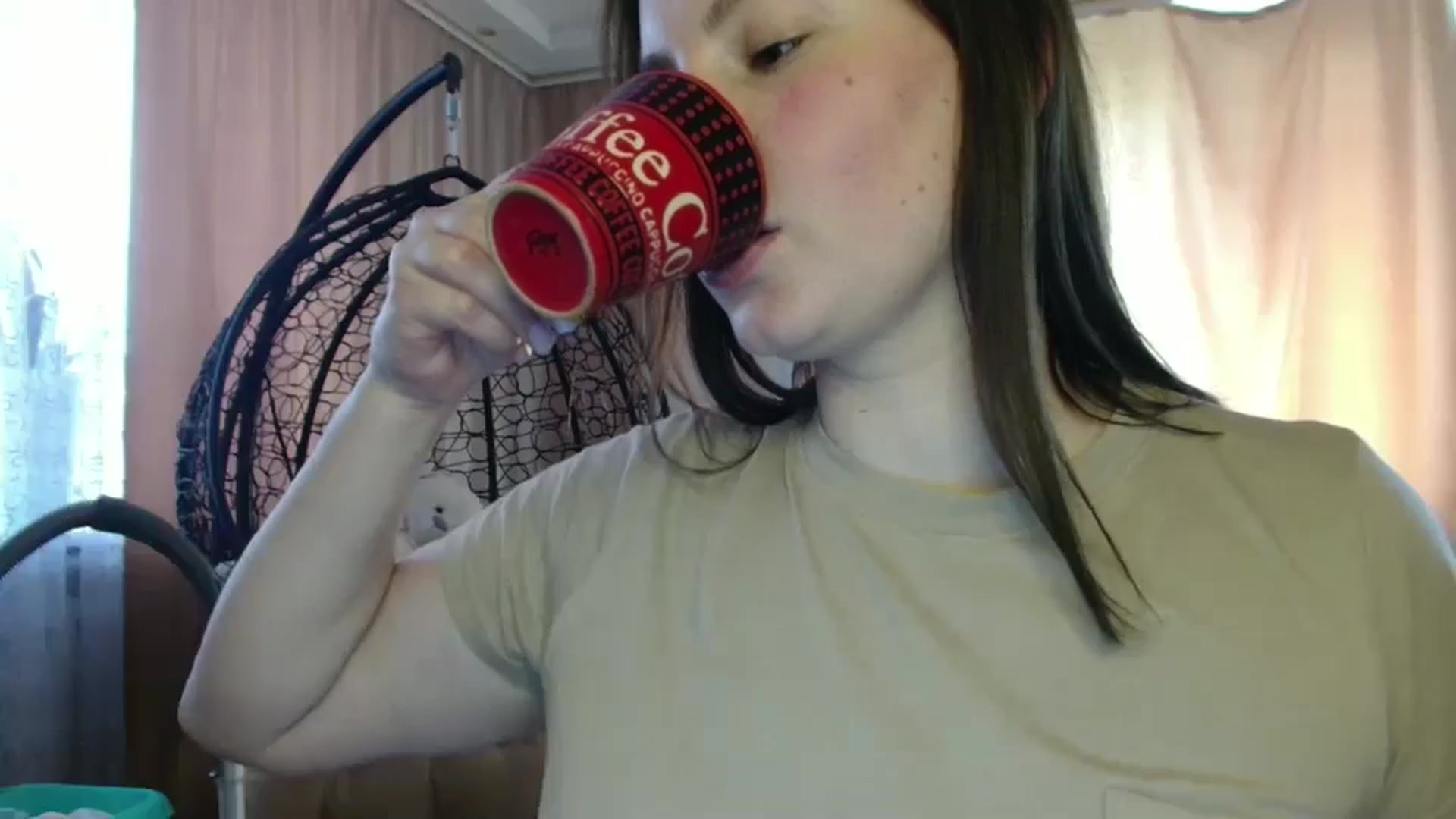 Gallery image thumbnail from MisssLove_is's myfreecams stream on, 06/05/2025, 09:48 image 8 of 20