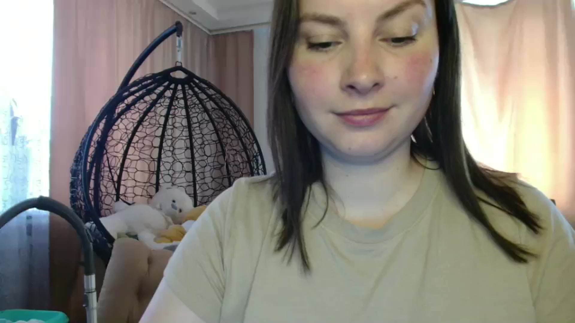Gallery image thumbnail from MisssLove_is's myfreecams stream on, 06/05/2025, 09:48 image 7 of 20