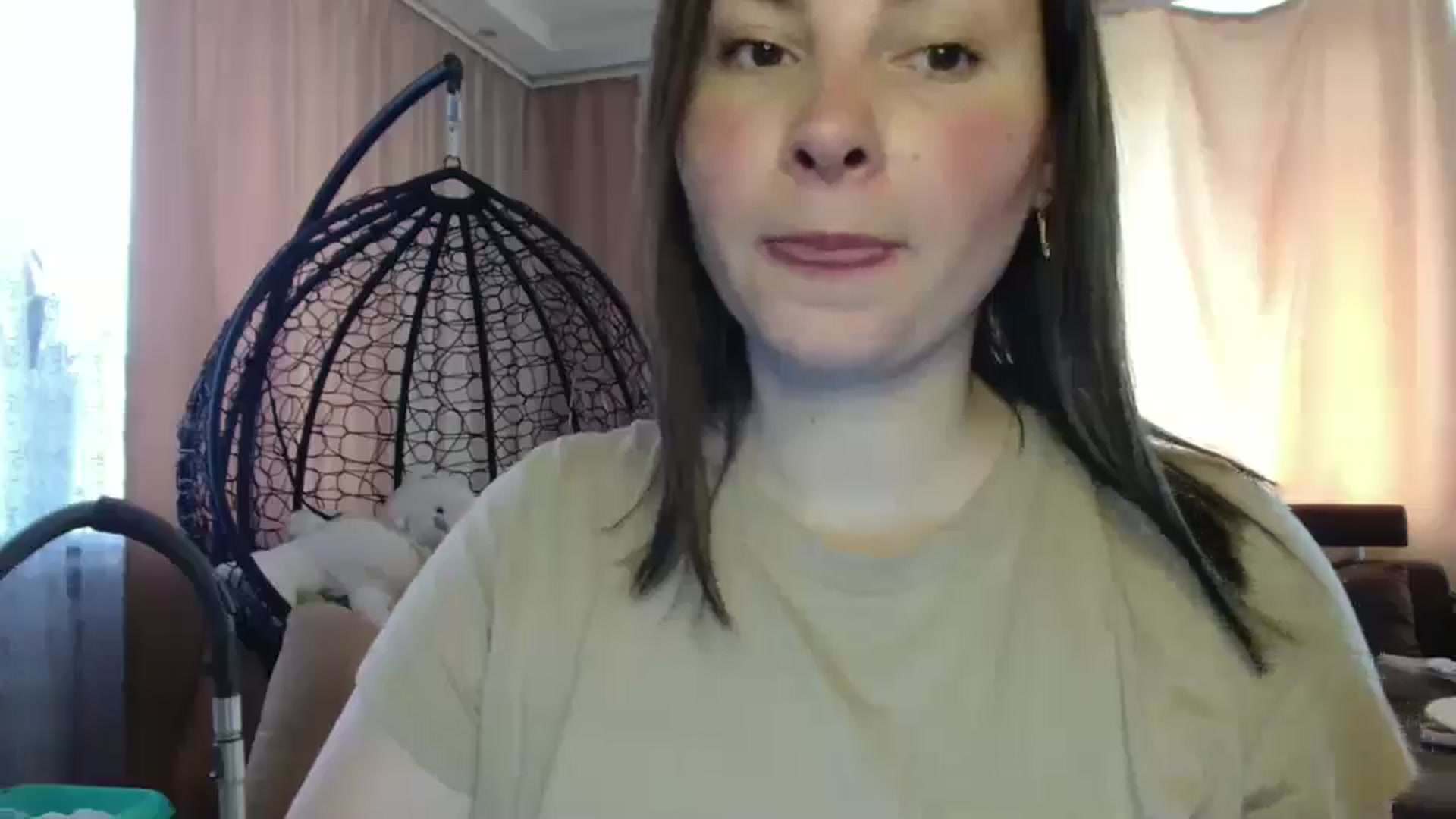 Gallery image thumbnail from MisssLove_is's myfreecams stream on, 06/05/2025, 09:48 image 14 of 20