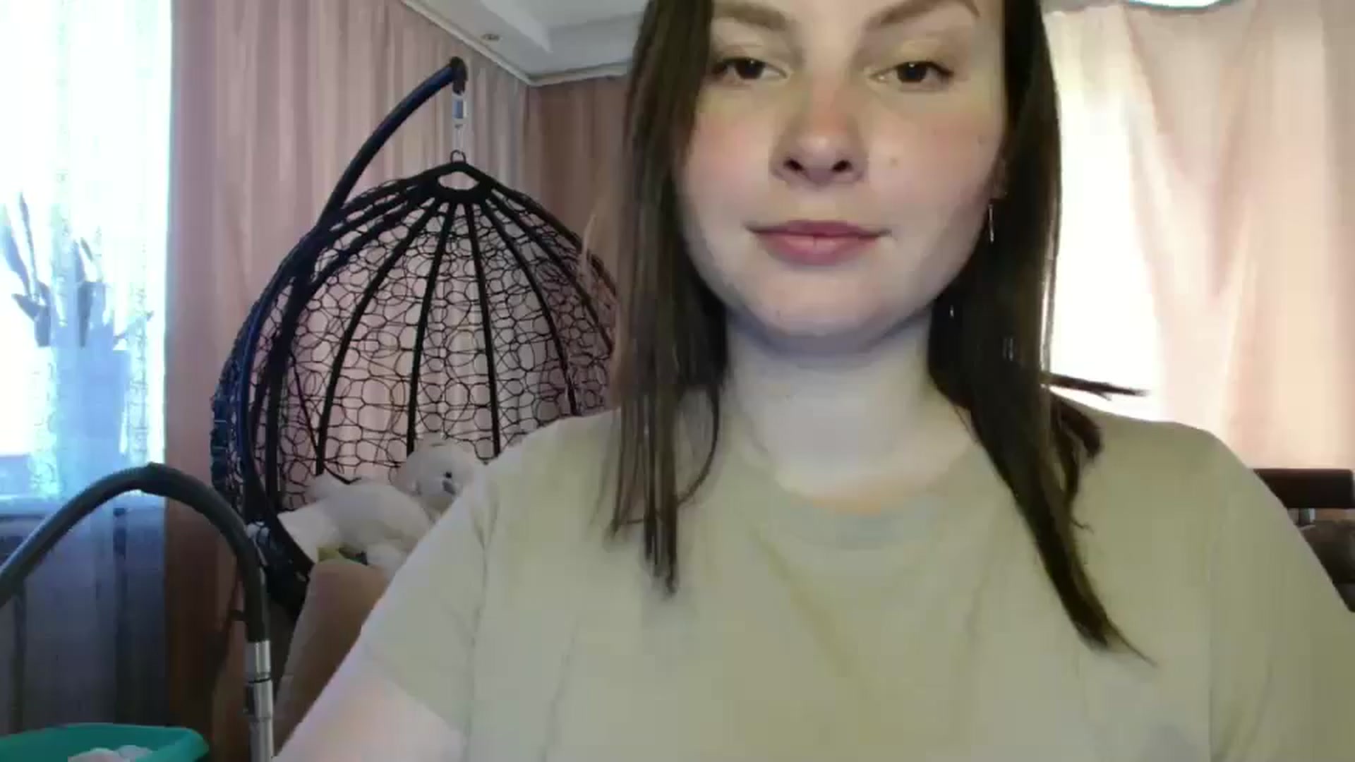 Gallery image thumbnail from MisssLove_is's myfreecams stream on, 06/05/2025, 13:48 image 19 of 20