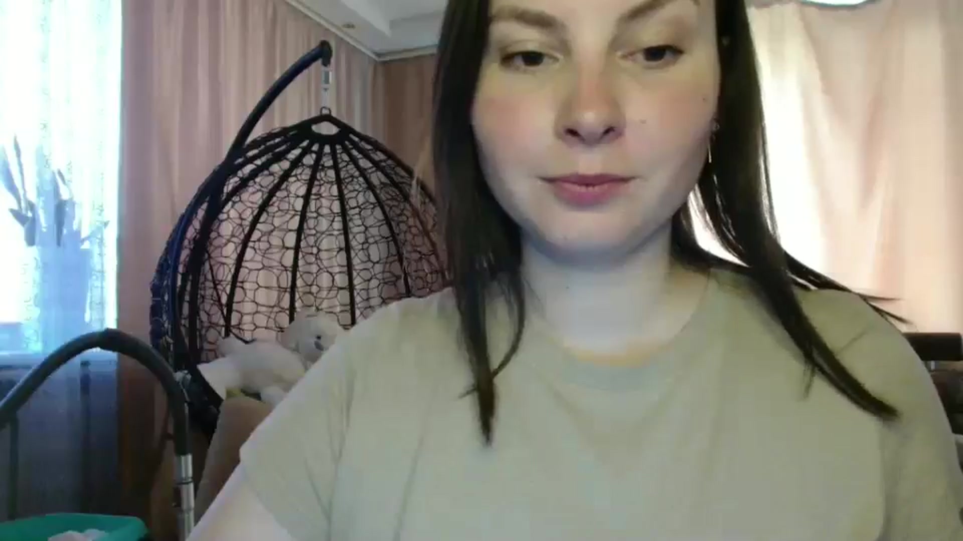 Gallery image thumbnail from MisssLove_is's myfreecams stream on, 06/05/2025, 13:48 image 16 of 20