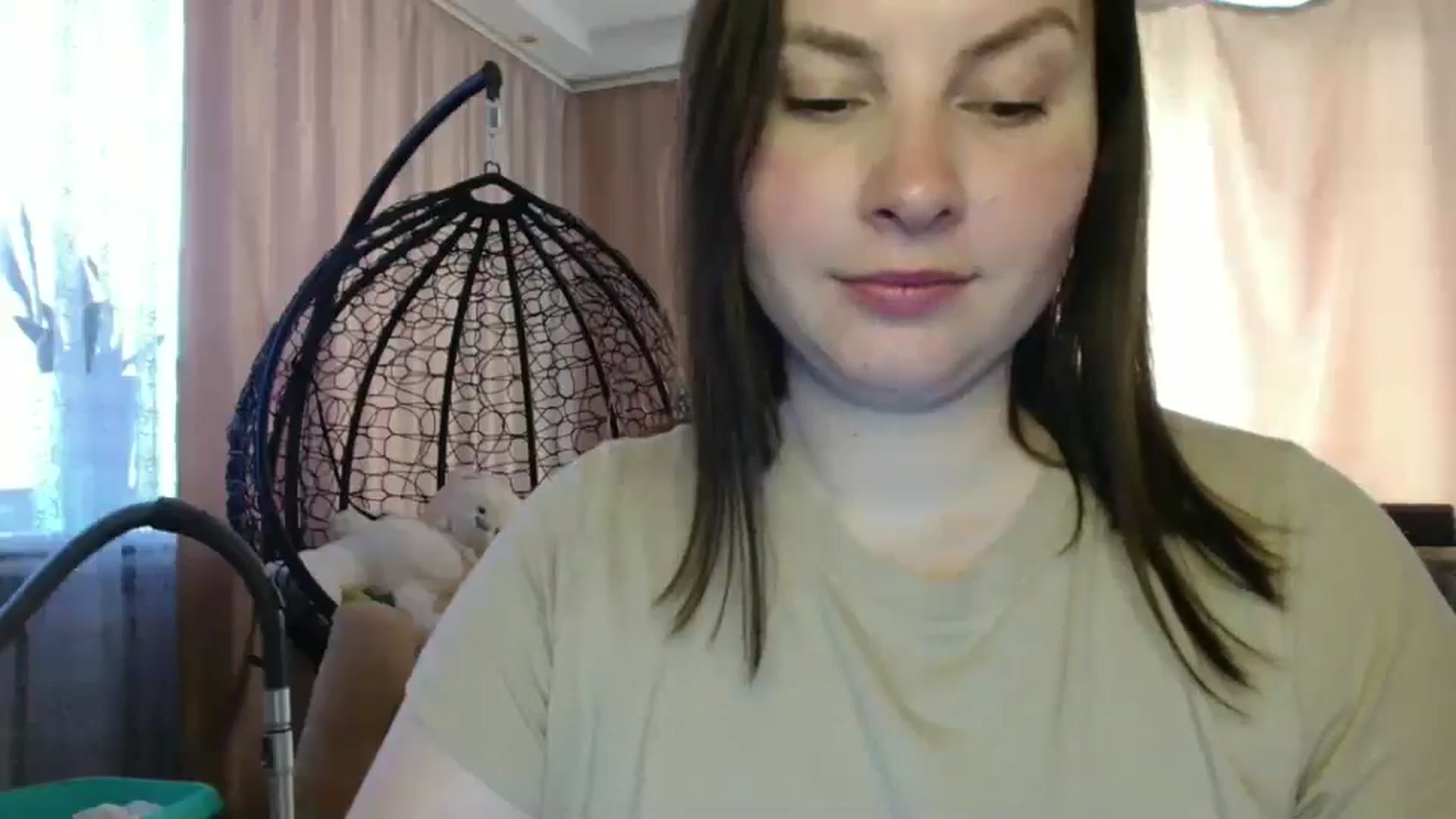 Gallery image thumbnail from MisssLove_is's myfreecams stream on, 06/05/2025, 13:48 image 4 of 20