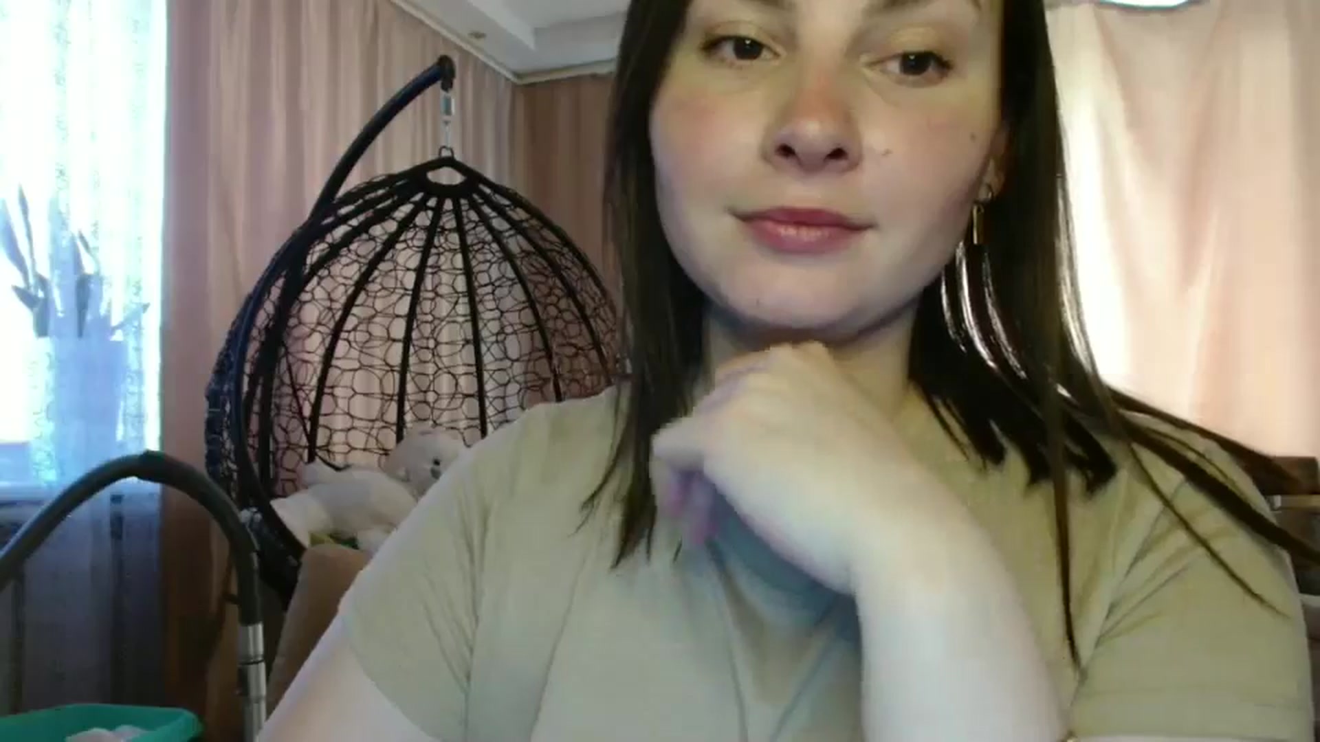 Gallery image thumbnail from MisssLove_is's myfreecams stream on, 06/05/2025, 13:48 image 5 of 20