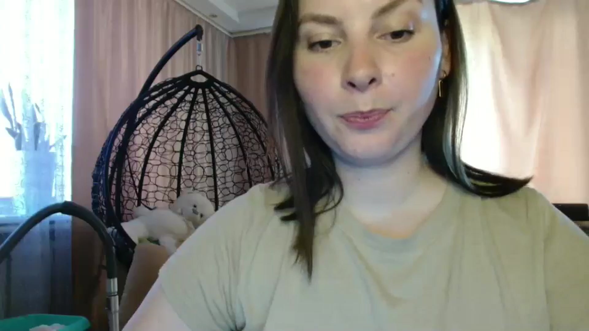 Gallery image thumbnail from MisssLove_is's myfreecams stream on, 06/05/2025, 14:31 image 10 of 20