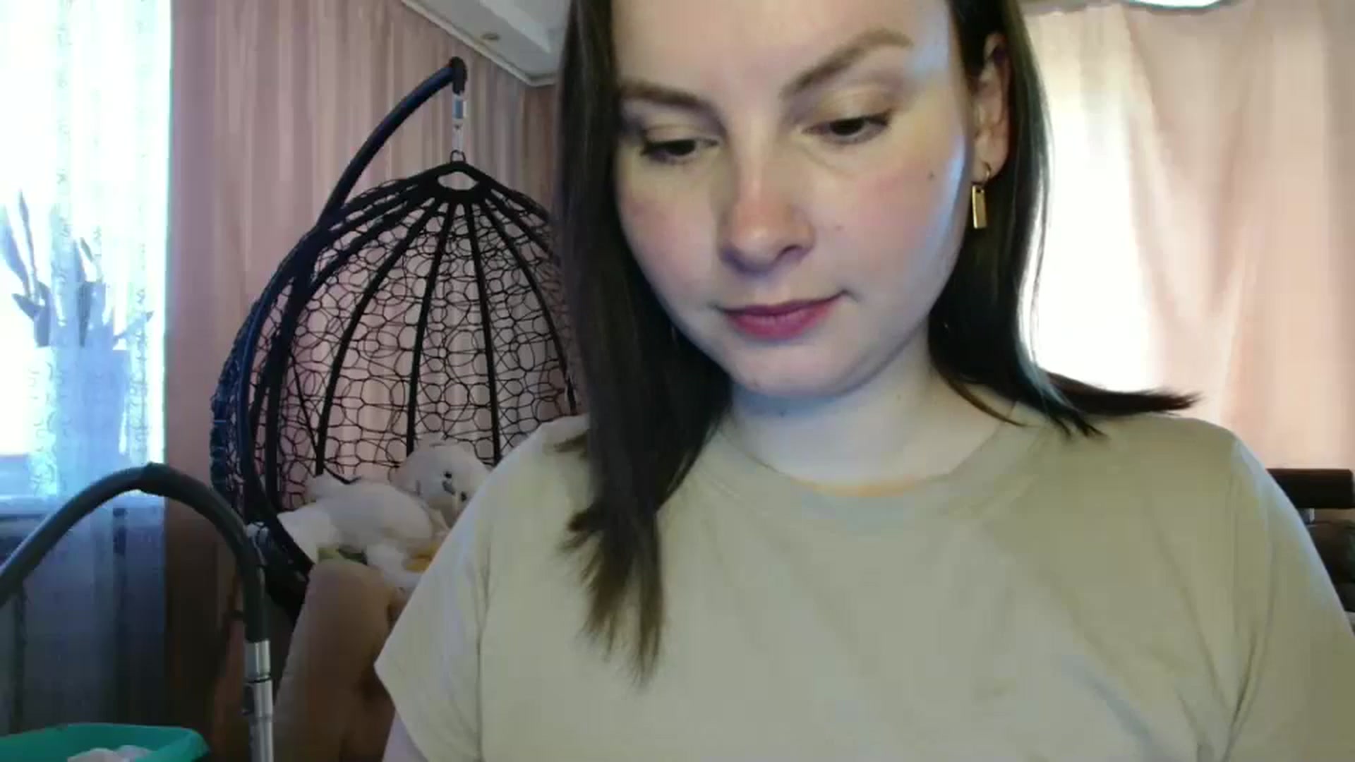Gallery image thumbnail from MisssLove_is's myfreecams stream on, 06/05/2025, 14:31 image 2 of 20