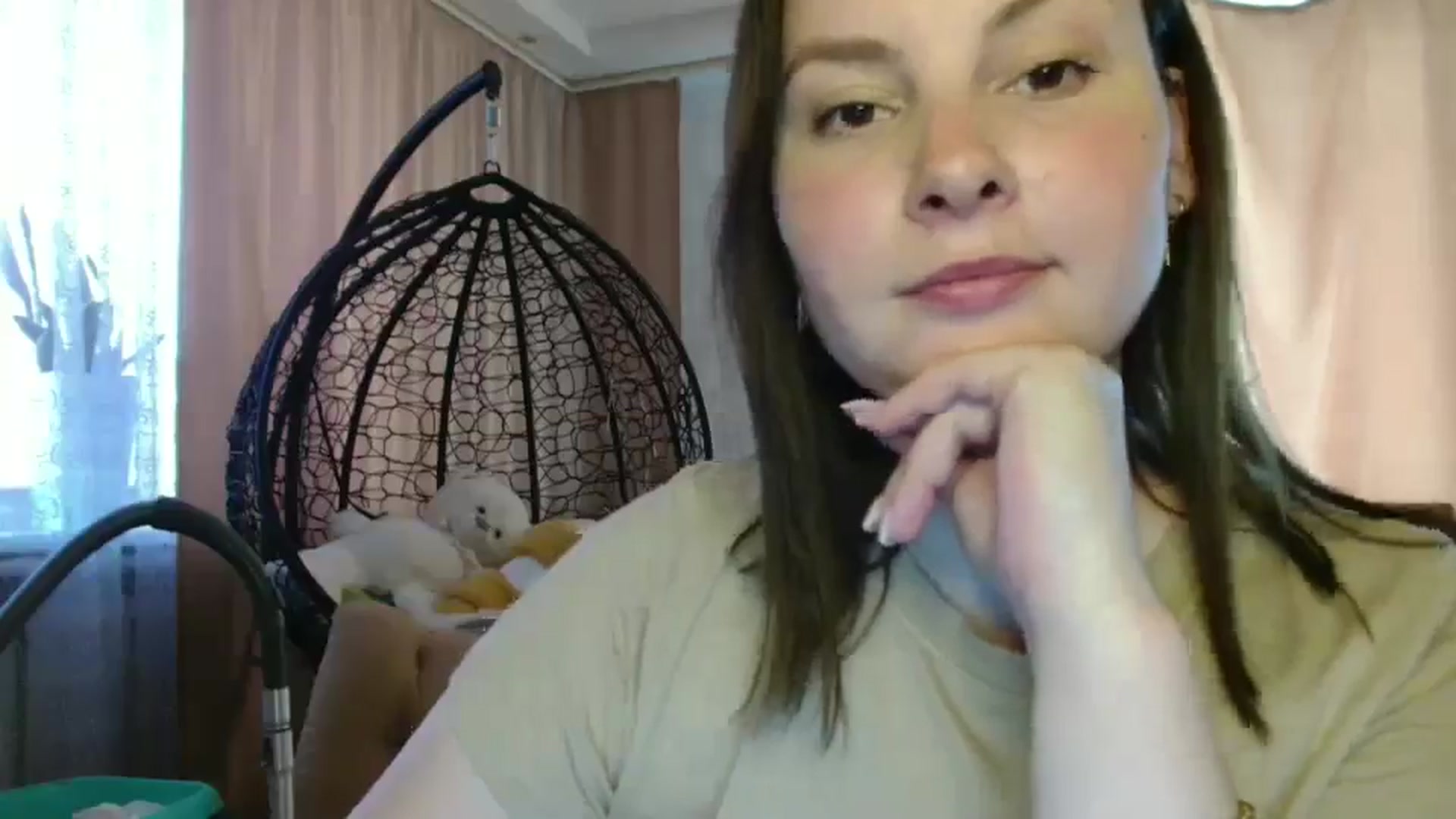 Gallery image thumbnail from MisssLove_is's myfreecams stream on, 06/05/2025, 14:31 image 18 of 20