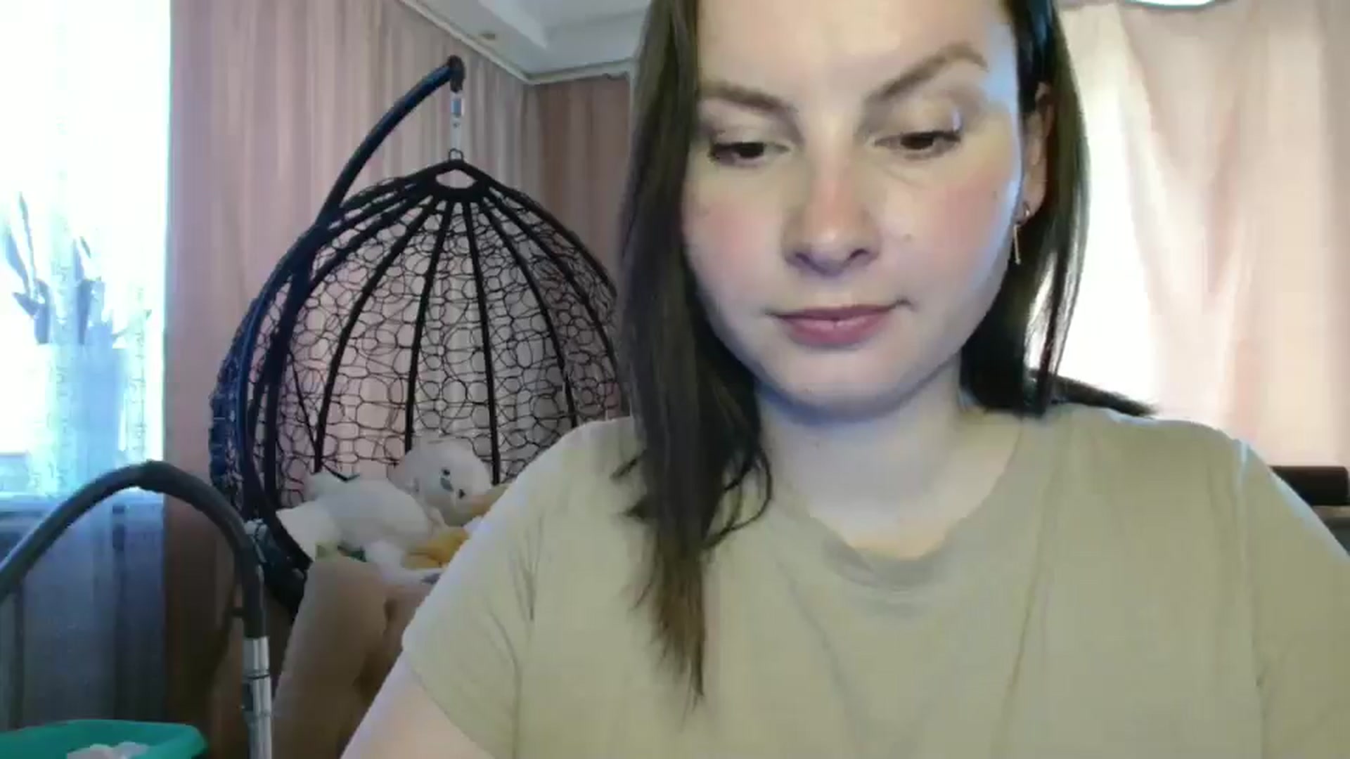 Gallery image thumbnail from MisssLove_is's myfreecams stream on, 06/05/2025, 14:31 image 14 of 20
