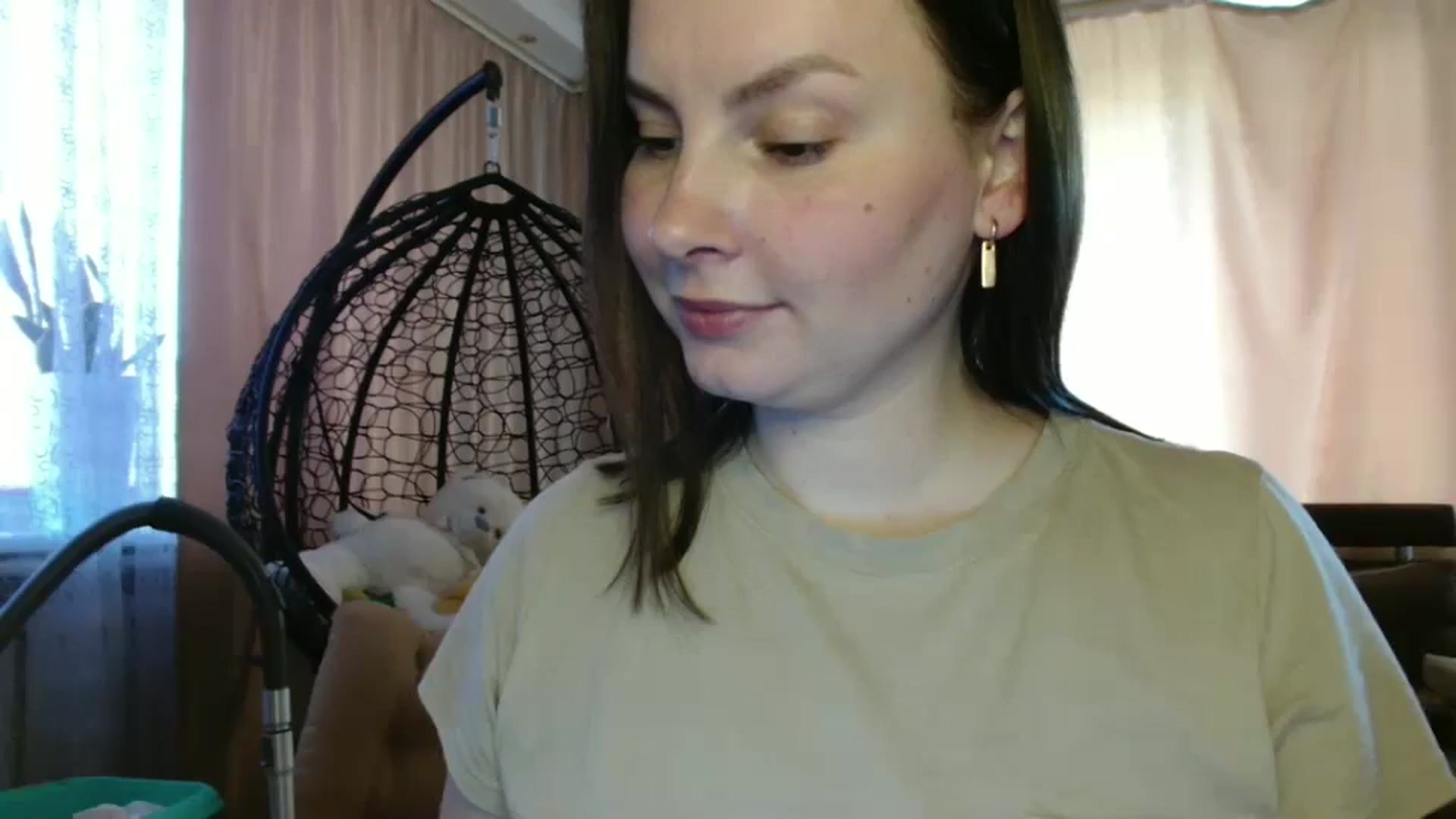 Gallery image thumbnail from MisssLove_is's myfreecams stream on, 06/05/2025, 14:31 image 20 of 20