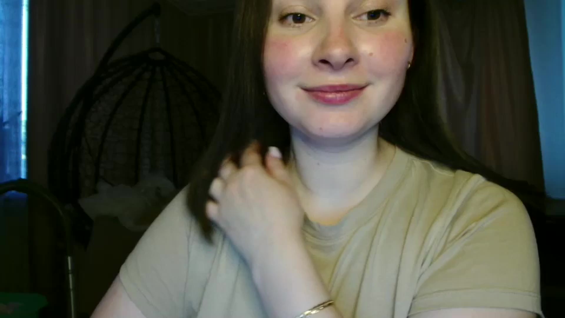 Gallery image thumbnail from MisssLove_is's myfreecams stream on, 06/05/2025, 18:20 image 1 of 20