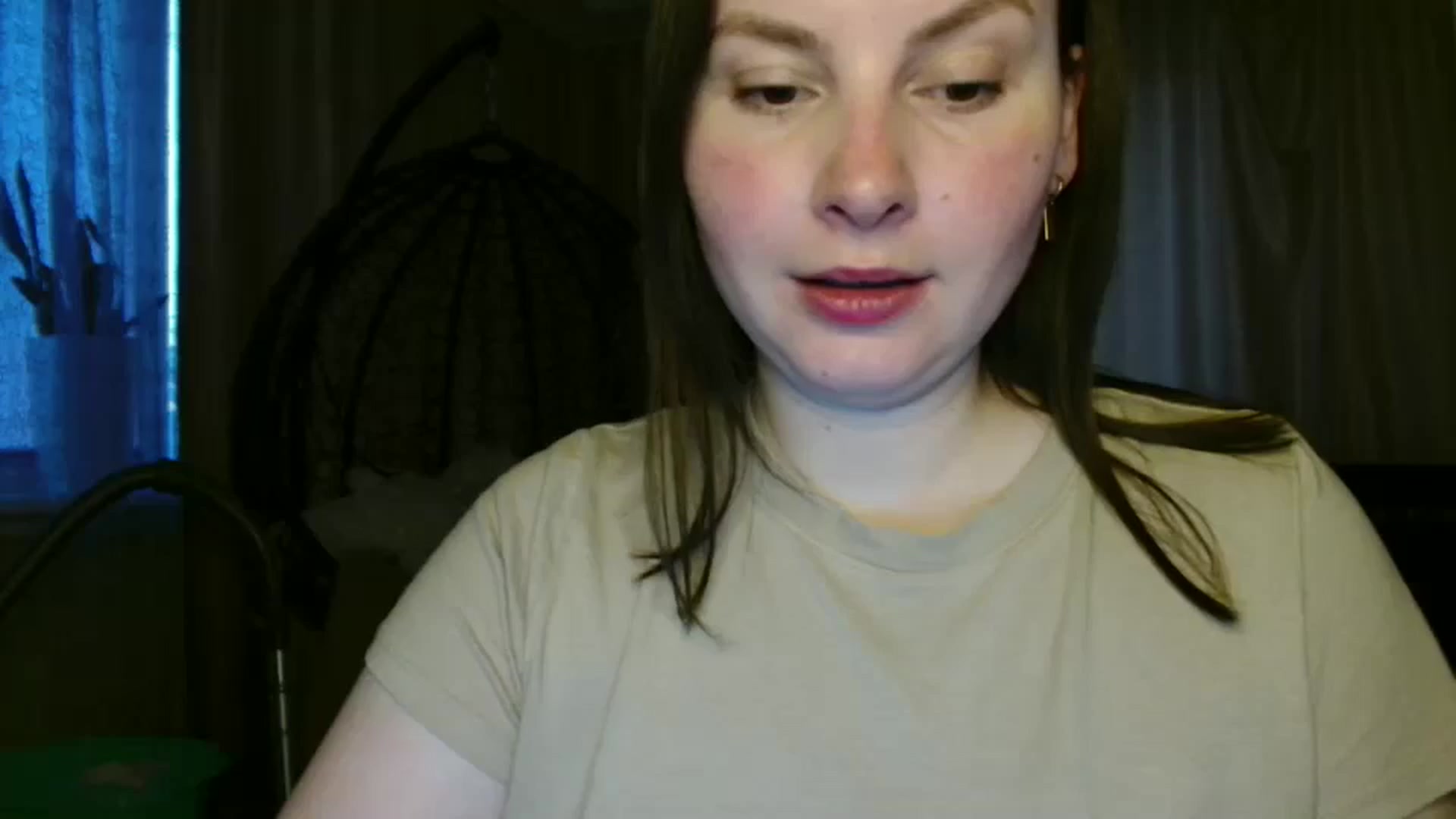 Gallery image thumbnail from MisssLove_is's myfreecams stream on, 06/05/2025, 18:20 image 15 of 20