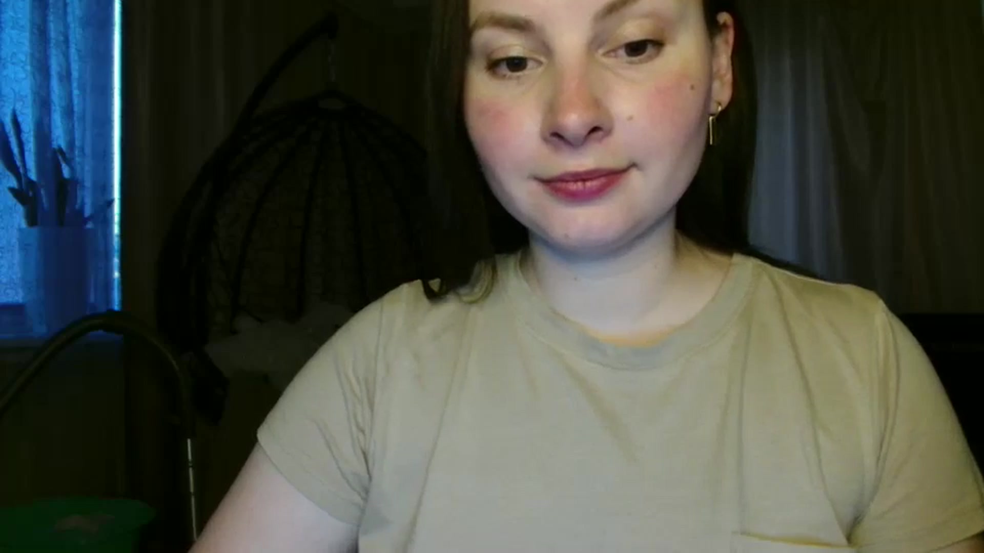 Gallery image thumbnail from MisssLove_is's myfreecams stream on, 06/05/2025, 18:20 image 13 of 20