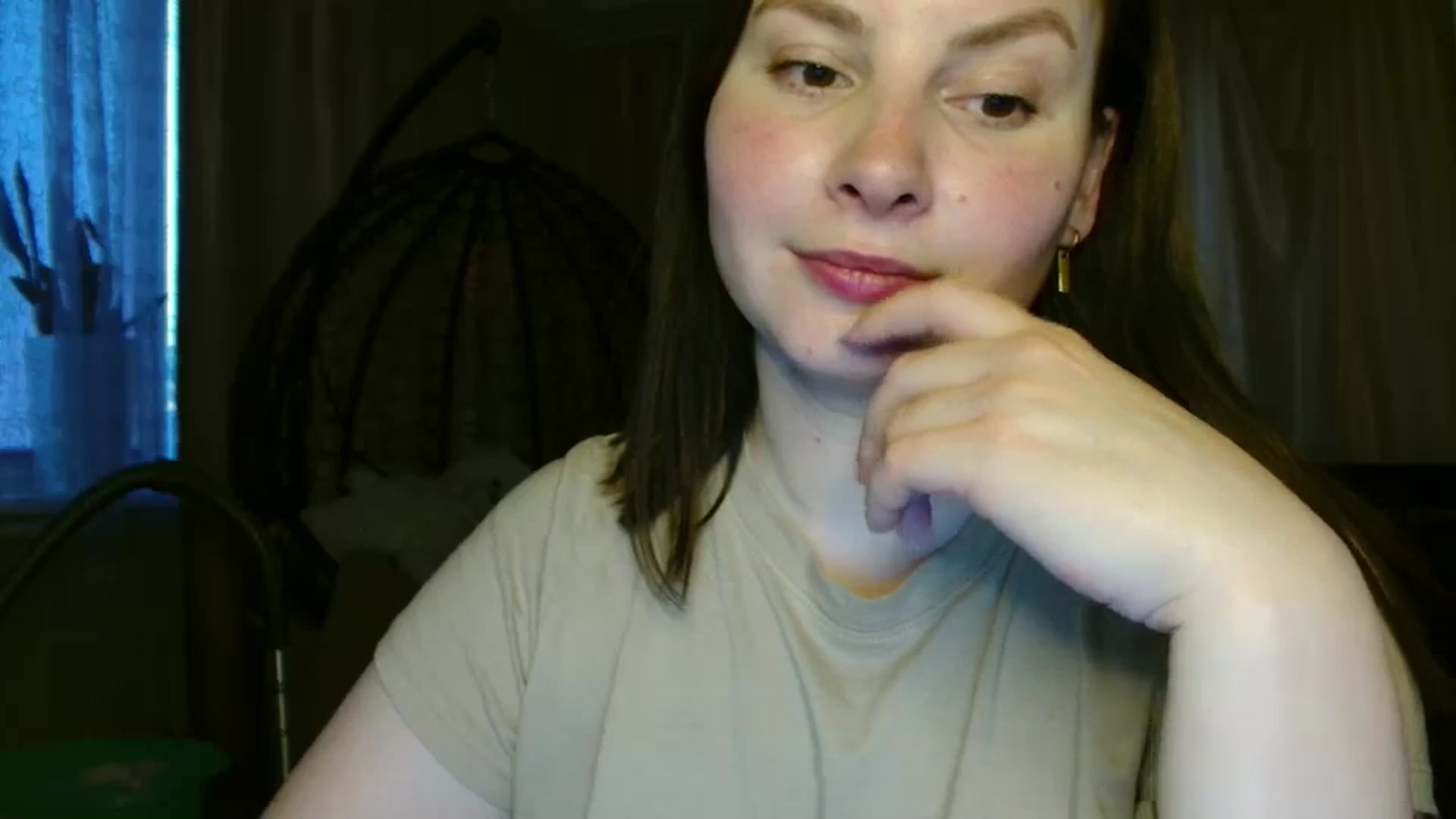 Gallery image thumbnail from MisssLove_is's myfreecams stream on, 06/05/2025, 18:20 image 11 of 20
