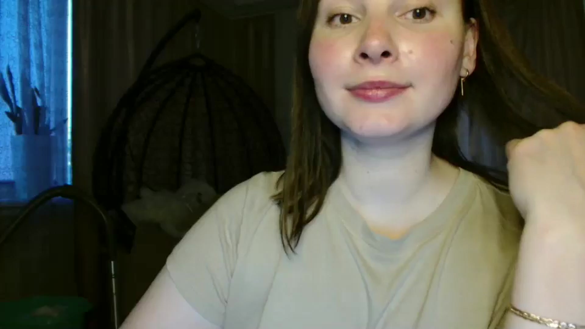 Gallery image thumbnail from MisssLove_is's myfreecams stream on, 06/05/2025, 18:20 image 12 of 20