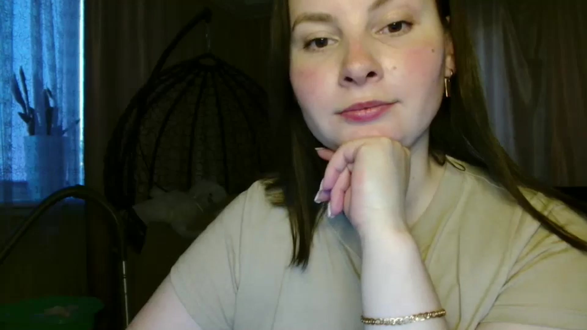 Gallery image thumbnail from MisssLove_is's myfreecams stream on, 06/05/2025, 18:20 image 6 of 20