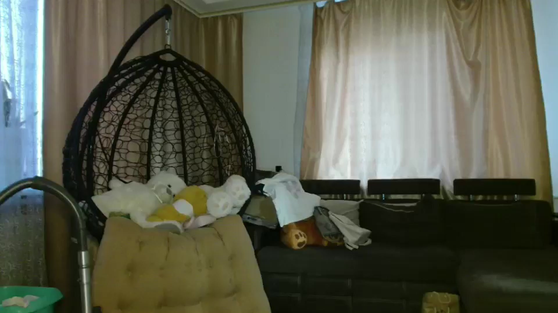 Gallery image thumbnail from MisssLove_is's myfreecams stream on, 06/05/2025, 18:20 image 4 of 20