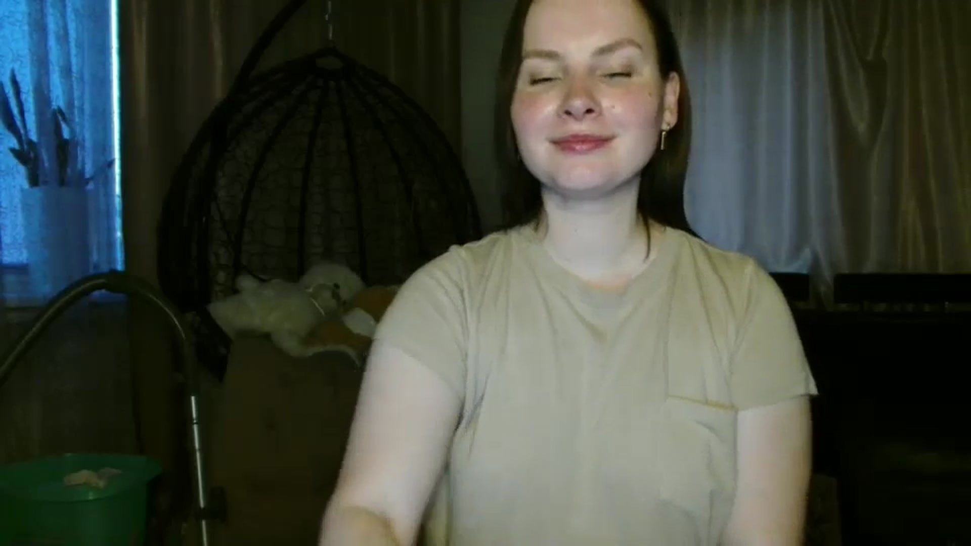 Gallery image thumbnail from MisssLove_is's myfreecams stream on, 06/05/2025, 18:20 image 19 of 20