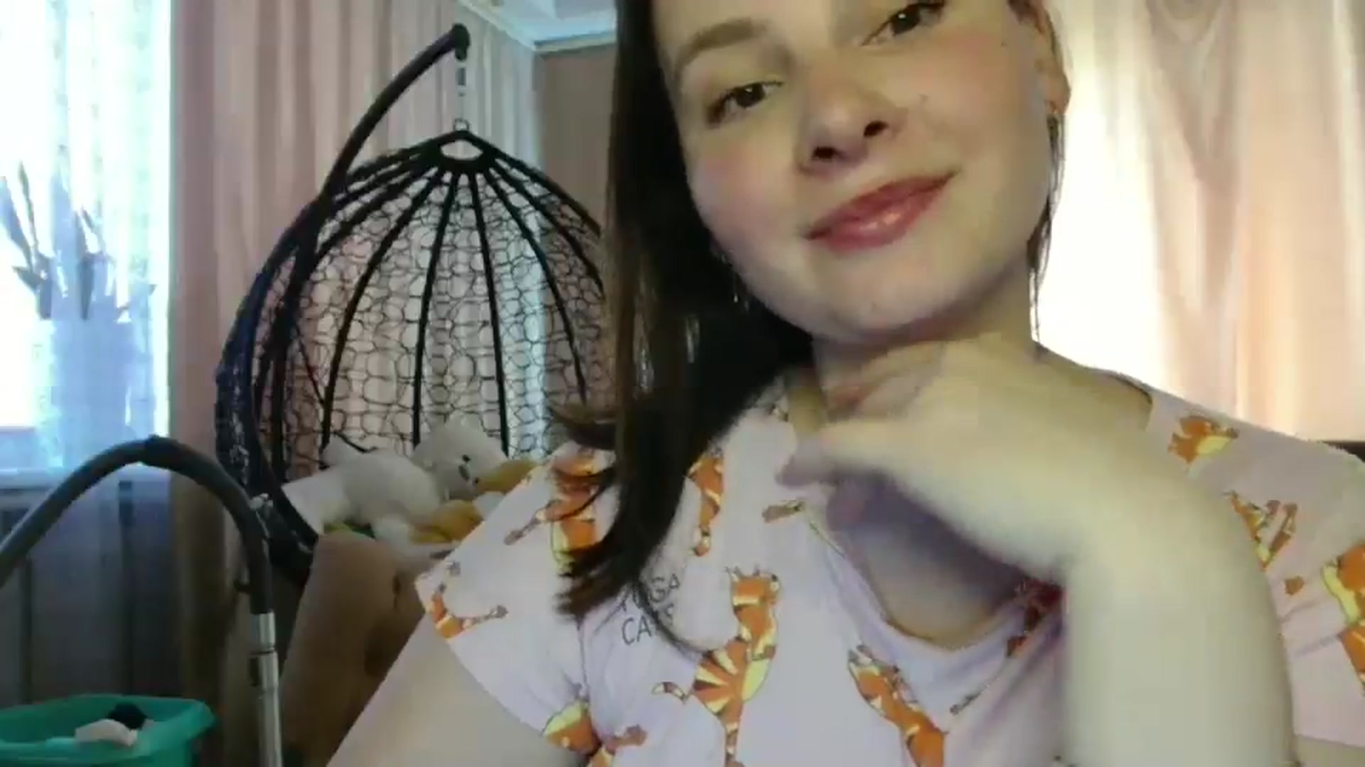 Gallery image thumbnail from MisssLove_is's myfreecams stream on, 06/06/2025, 13:19 image 13 of 20