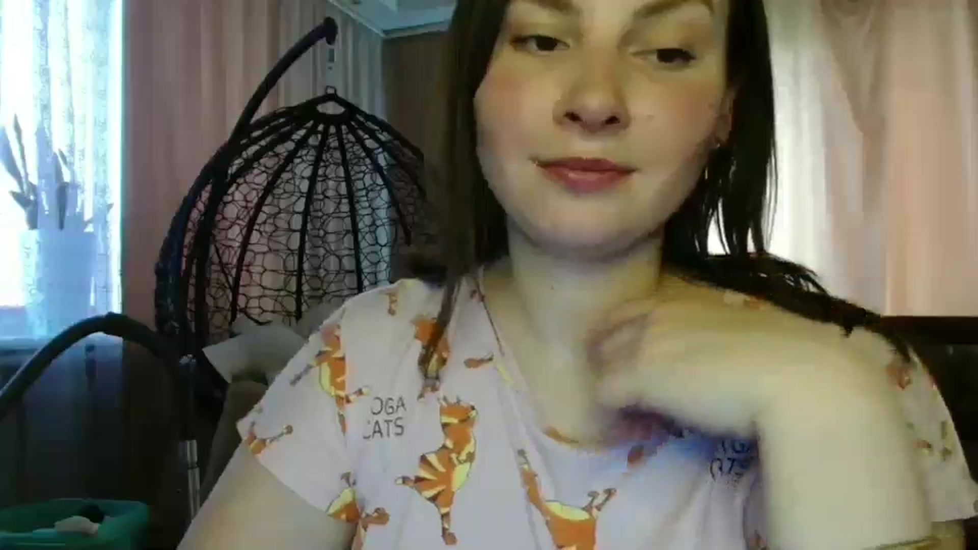 Gallery image thumbnail from MisssLove_is's myfreecams stream on, 06/06/2025, 13:19 image 9 of 20