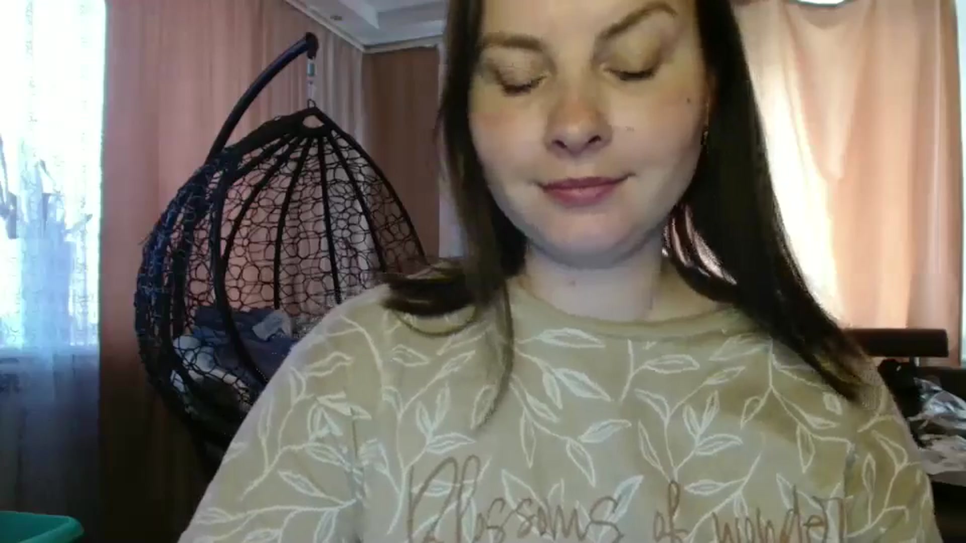Gallery image thumbnail from MisssLove_is's myfreecams stream on, 06/09/2025, 13:58 image 10 of 20