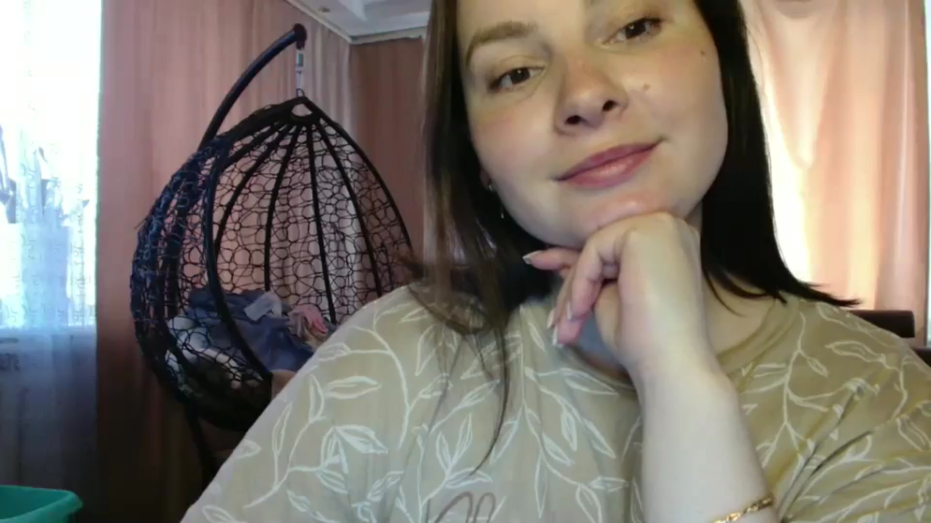 Gallery image thumbnail from MisssLove_is's myfreecams stream on, 06/09/2025, 13:58 image 4 of 20
