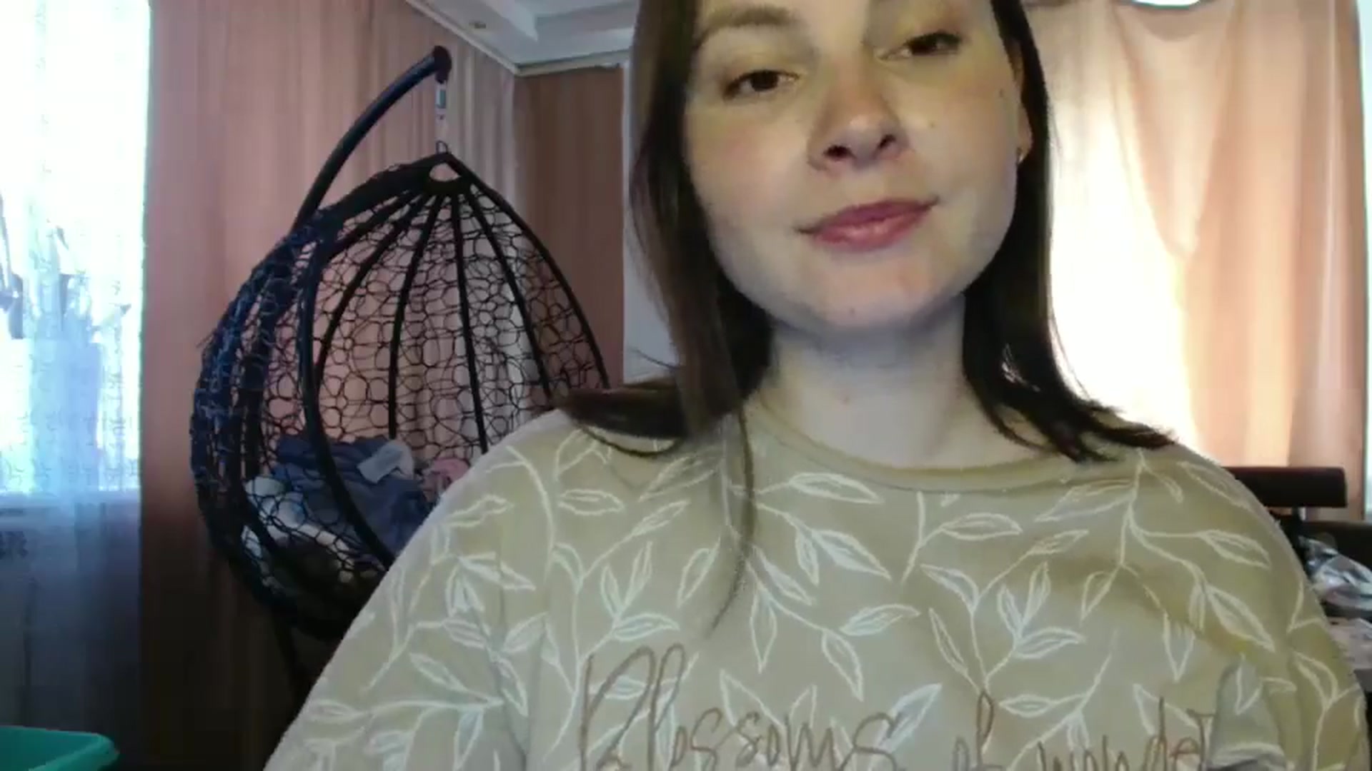 Gallery image thumbnail from MisssLove_is's myfreecams stream on, 06/09/2025, 13:58 image 9 of 20