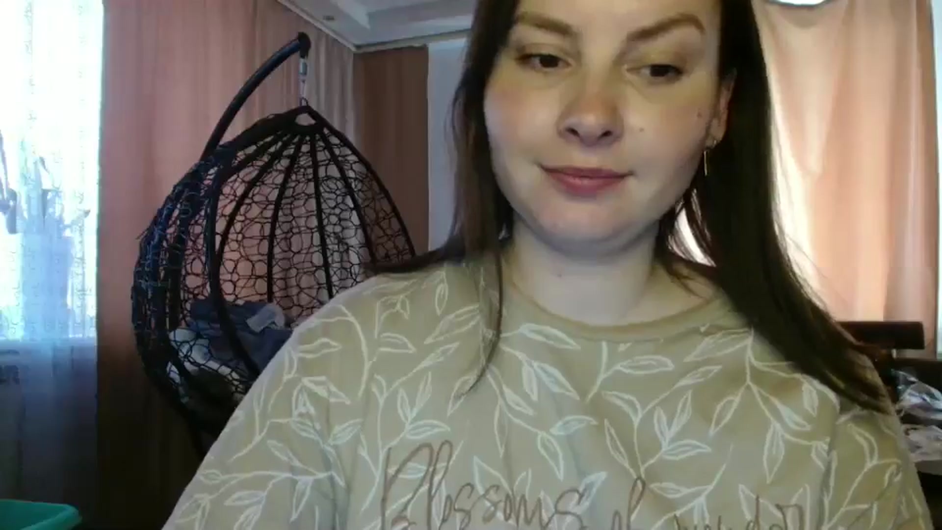 Gallery image thumbnail from MisssLove_is's myfreecams stream on, 06/09/2025, 13:58 image 7 of 20