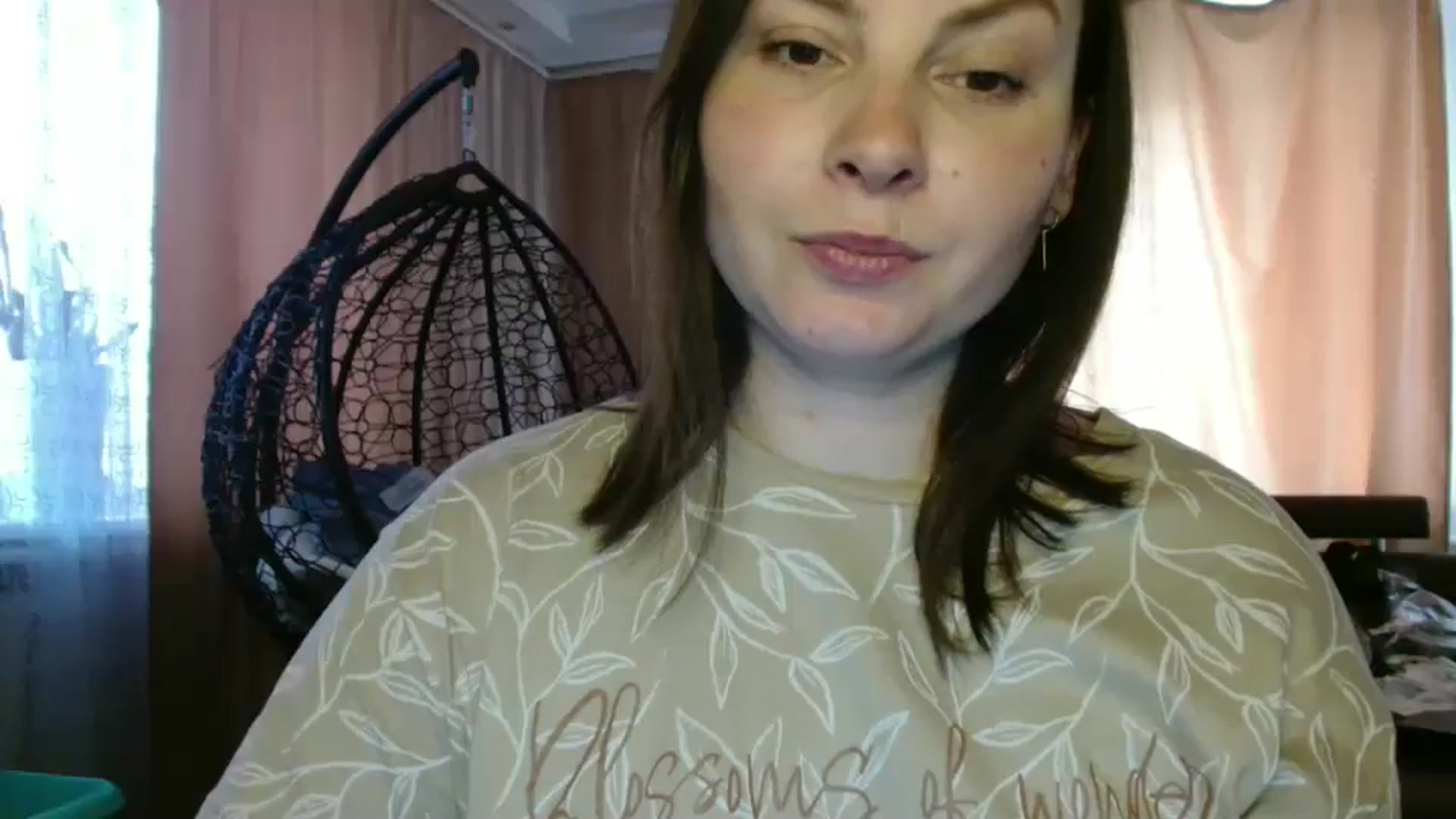 Gallery image thumbnail from MisssLove_is's myfreecams stream on, 06/09/2025, 13:58 image 11 of 20