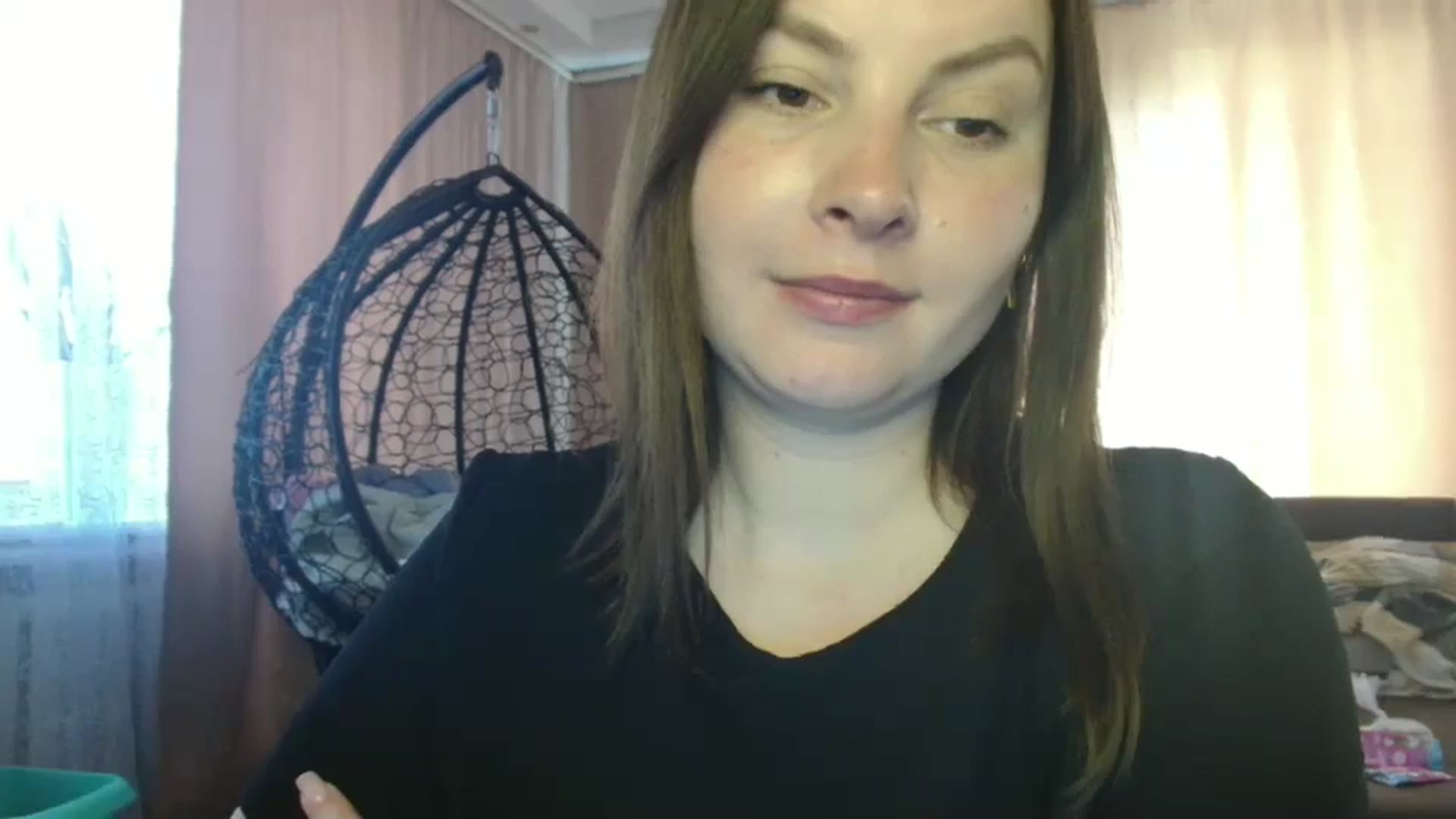 Gallery image thumbnail from MisssLove_is's myfreecams stream on, 06/24/2025, 13:33 image 13 of 20