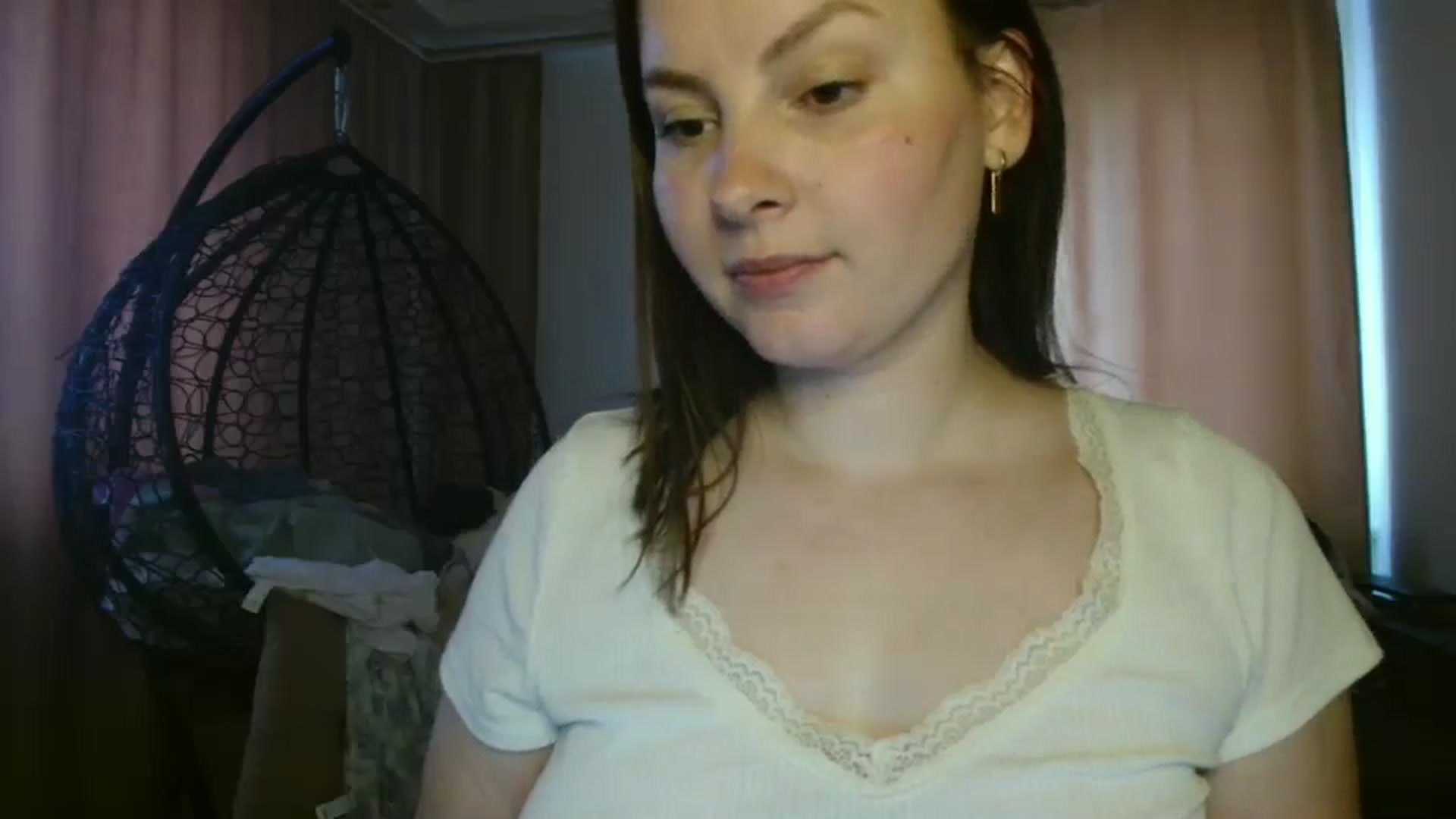 Gallery image thumbnail from MisssLove_is's myfreecams stream on, 06/24/2025, 17:12 image 6 of 20