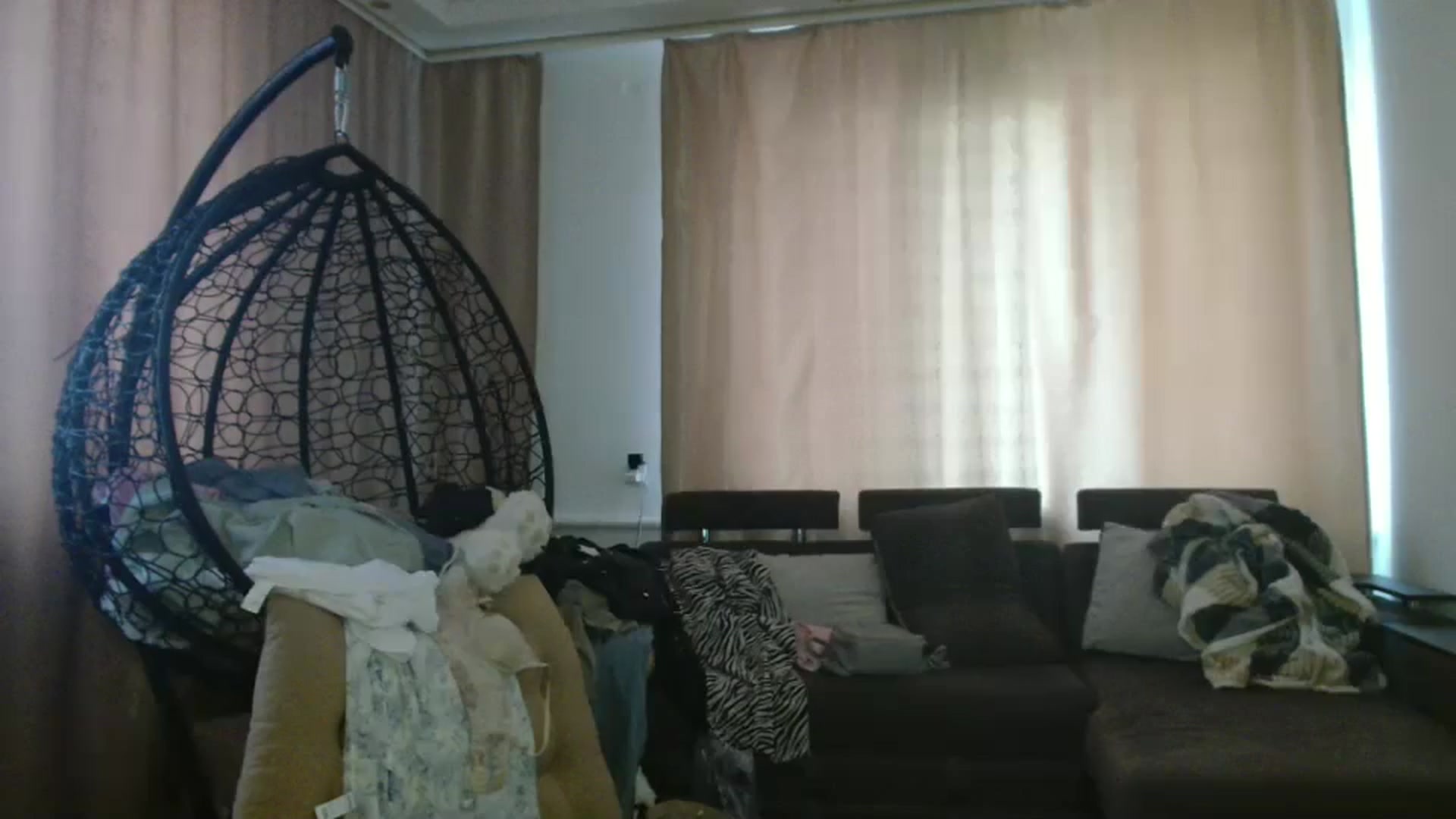 Gallery image thumbnail from MisssLove_is's myfreecams stream on, 06/24/2025, 17:12 image 5 of 20