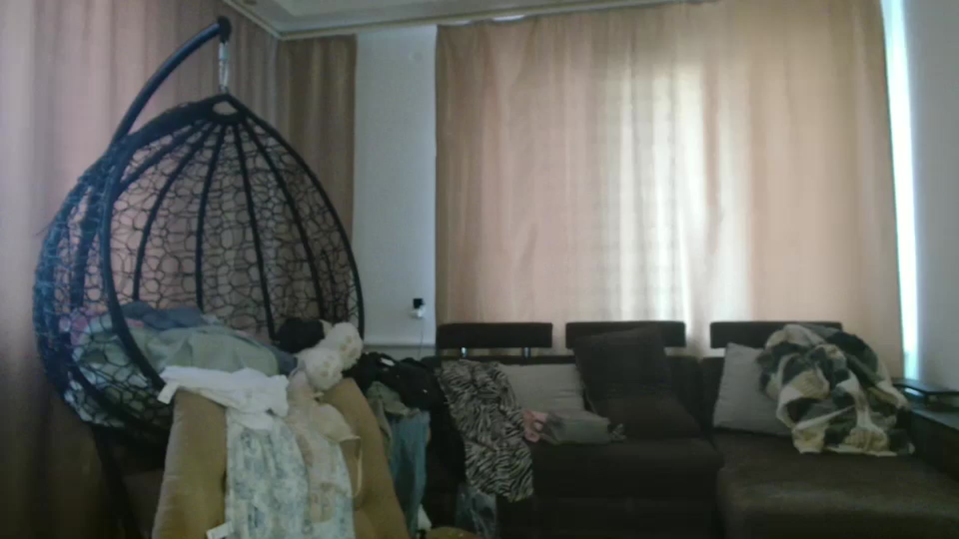 Gallery image thumbnail from MisssLove_is's myfreecams stream on, 06/24/2025, 17:12 image 9 of 20