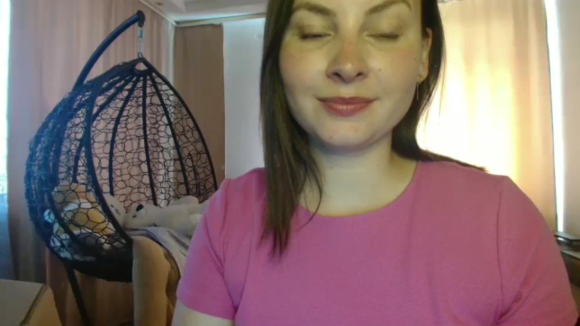 Gallery image thumbnail from MisssLove_is's myfreecams stream on, 07/02/2025, 12:20 image 12 of 20