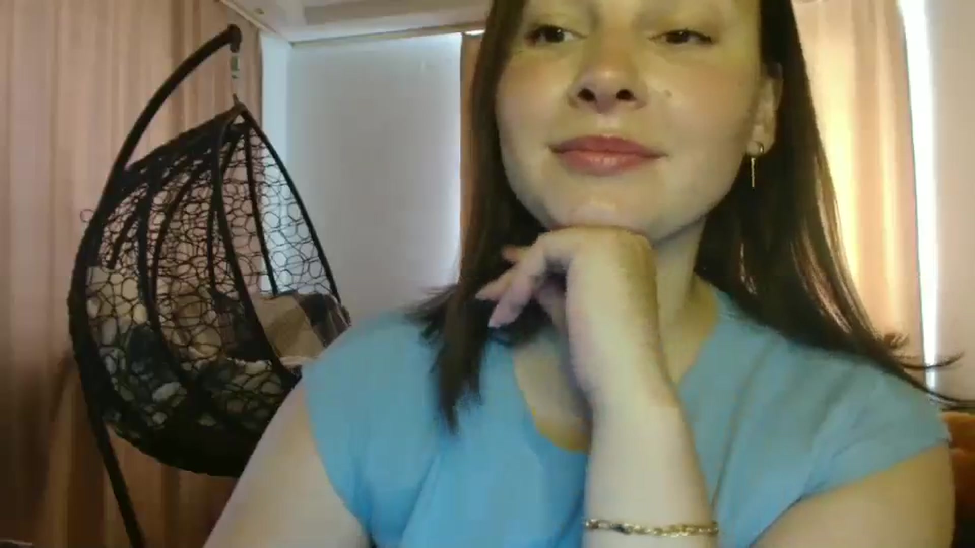 Gallery image thumbnail from MisssLove_is's myfreecams stream on, 07/07/2025, 12:20 image 19 of 20