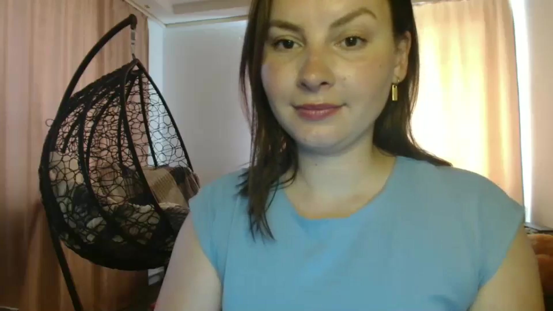 Gallery image thumbnail from MisssLove_is's myfreecams stream on, 07/07/2025, 12:20 image 10 of 20