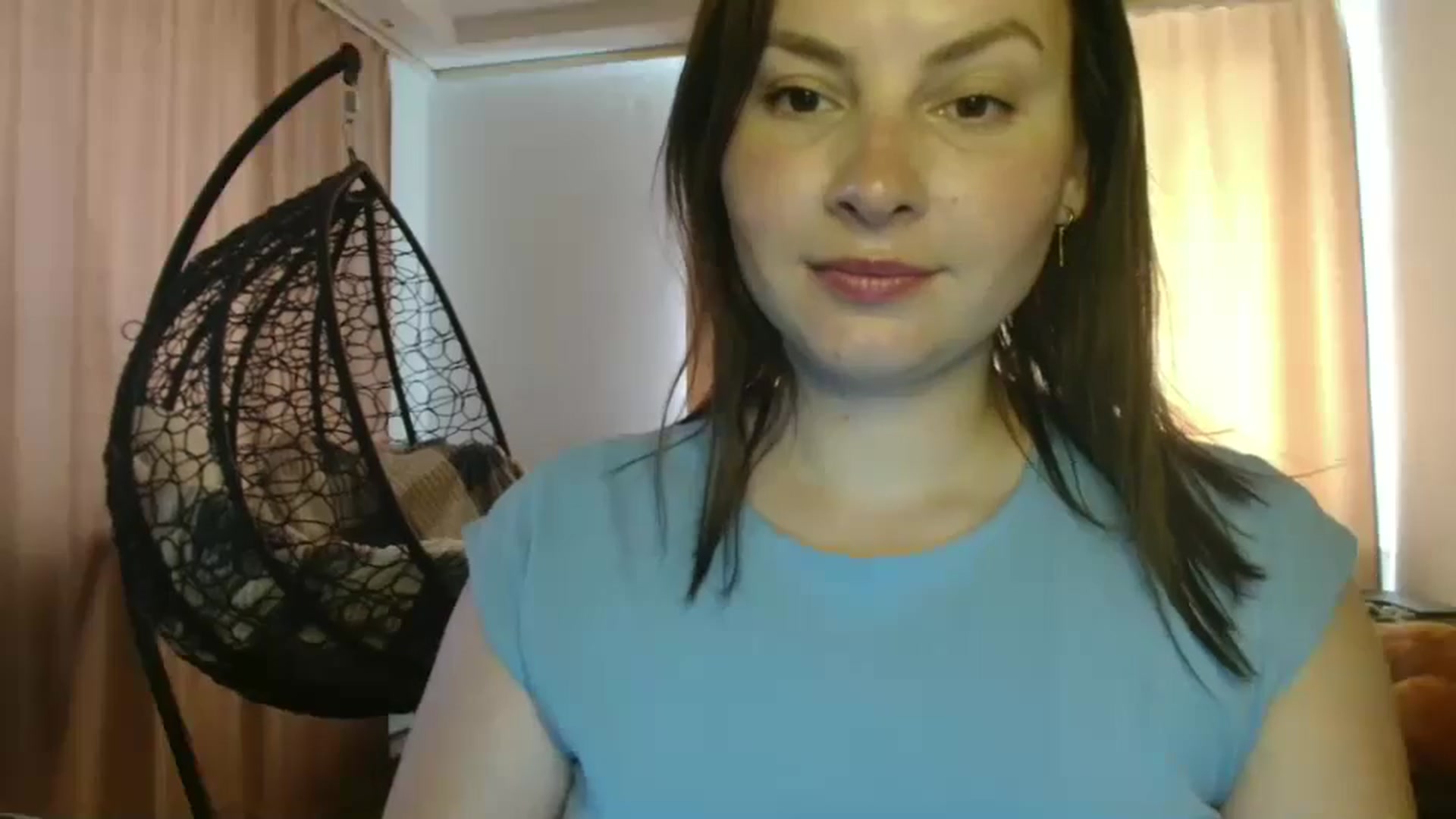 Gallery image thumbnail from MisssLove_is's myfreecams stream on, 07/07/2025, 12:20 image 5 of 20