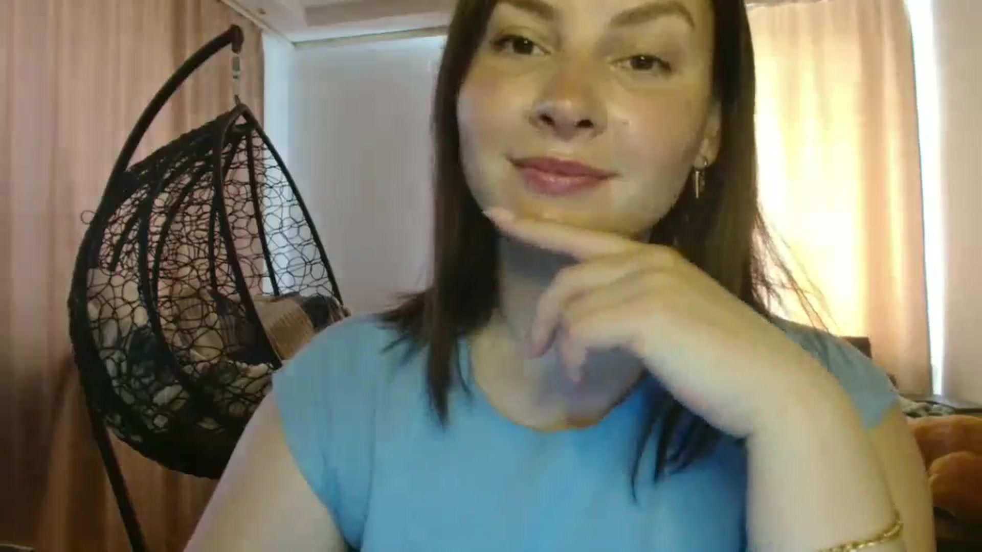 Gallery image thumbnail from MisssLove_is's myfreecams stream on, 07/07/2025, 12:20 image 18 of 20