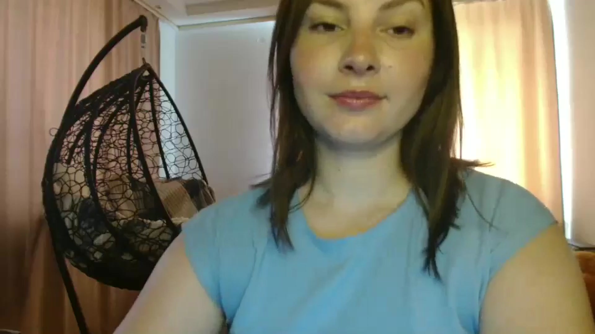Gallery image thumbnail from MisssLove_is's myfreecams stream on, 07/07/2025, 12:20 image 11 of 20