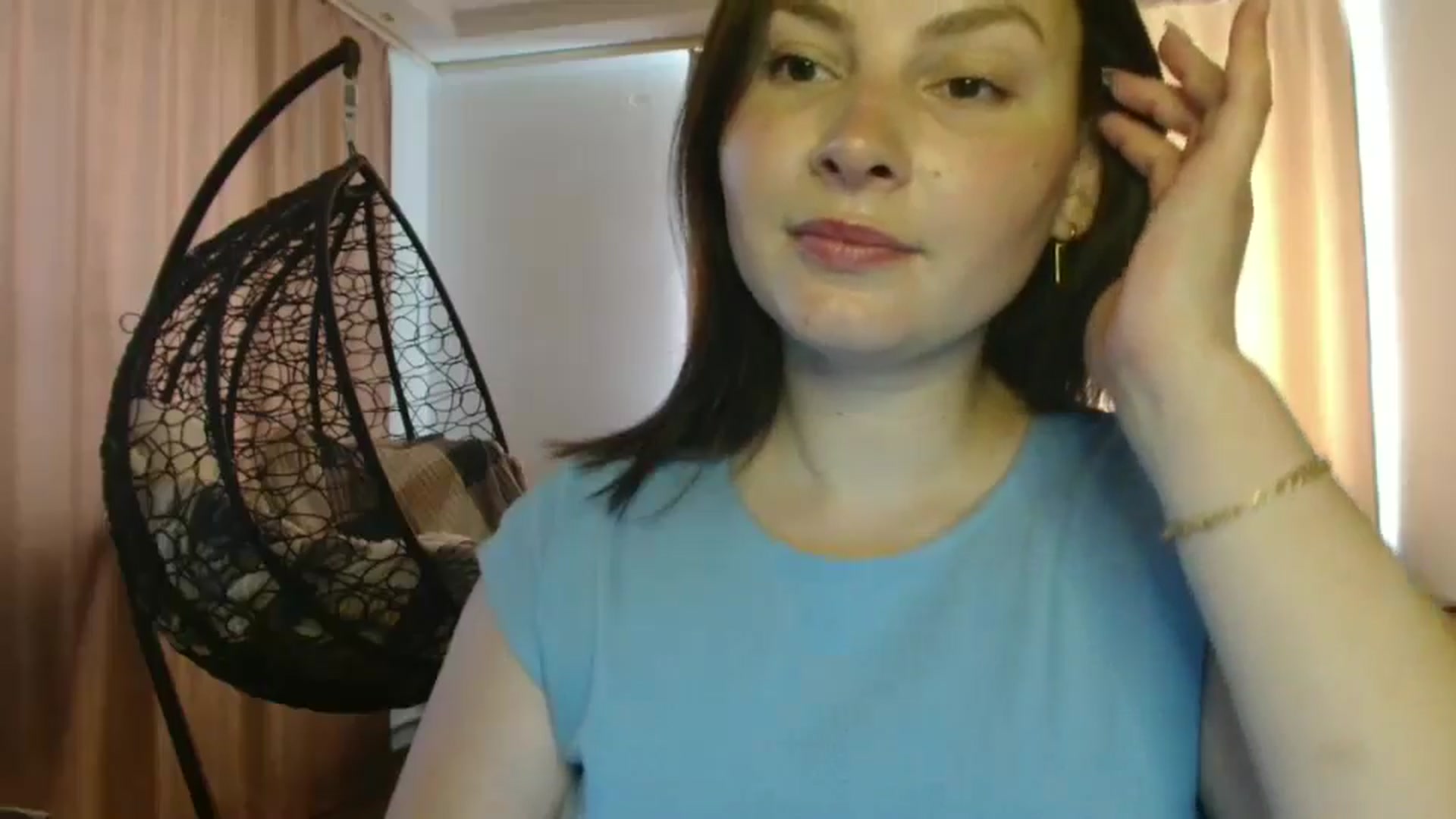 Gallery image thumbnail from MisssLove_is's myfreecams stream on, 07/07/2025, 12:20 image 16 of 20