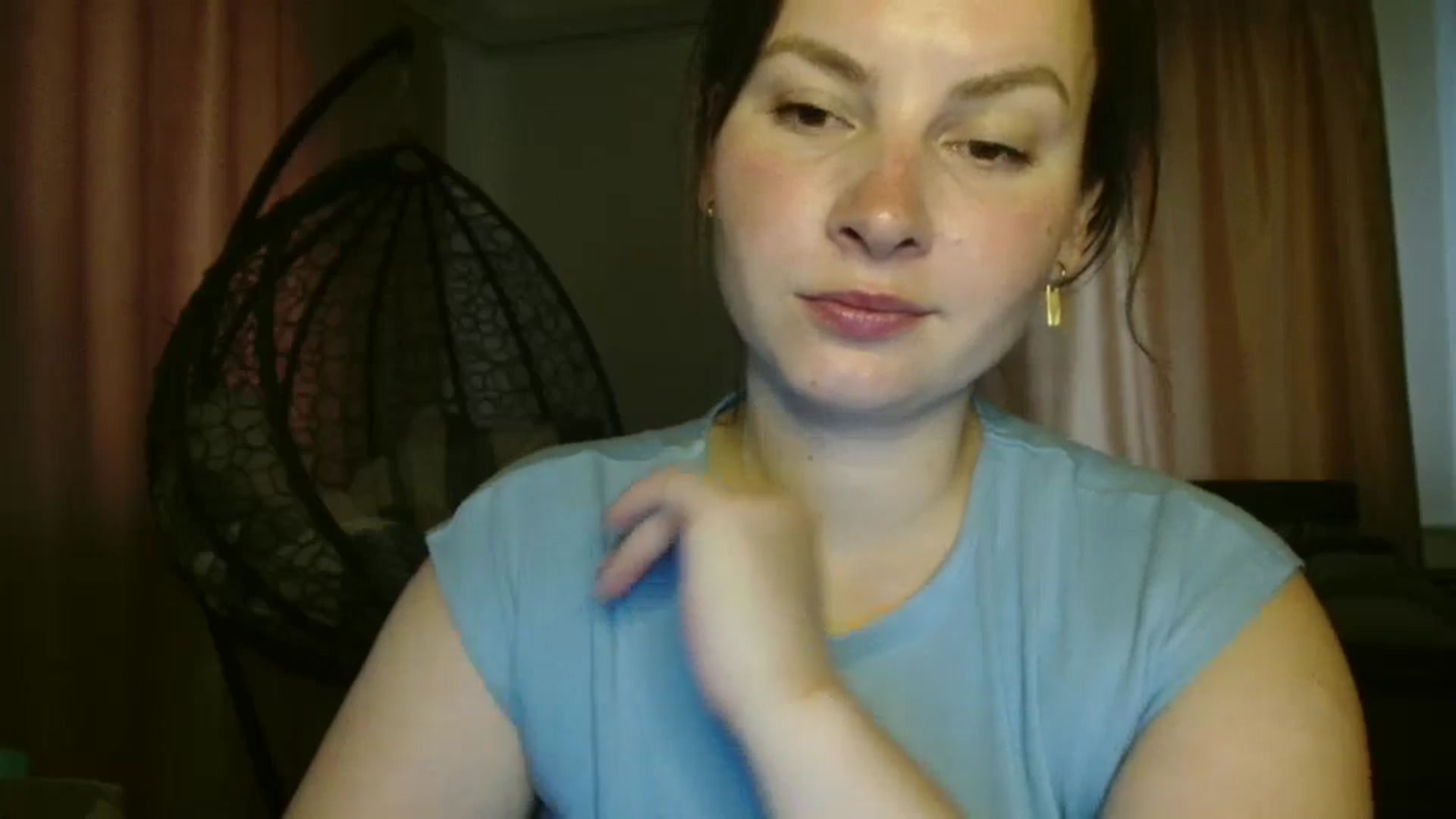 Gallery image thumbnail from MisssLove_is's myfreecams stream on, 07/08/2025, 16:54 image 5 of 20