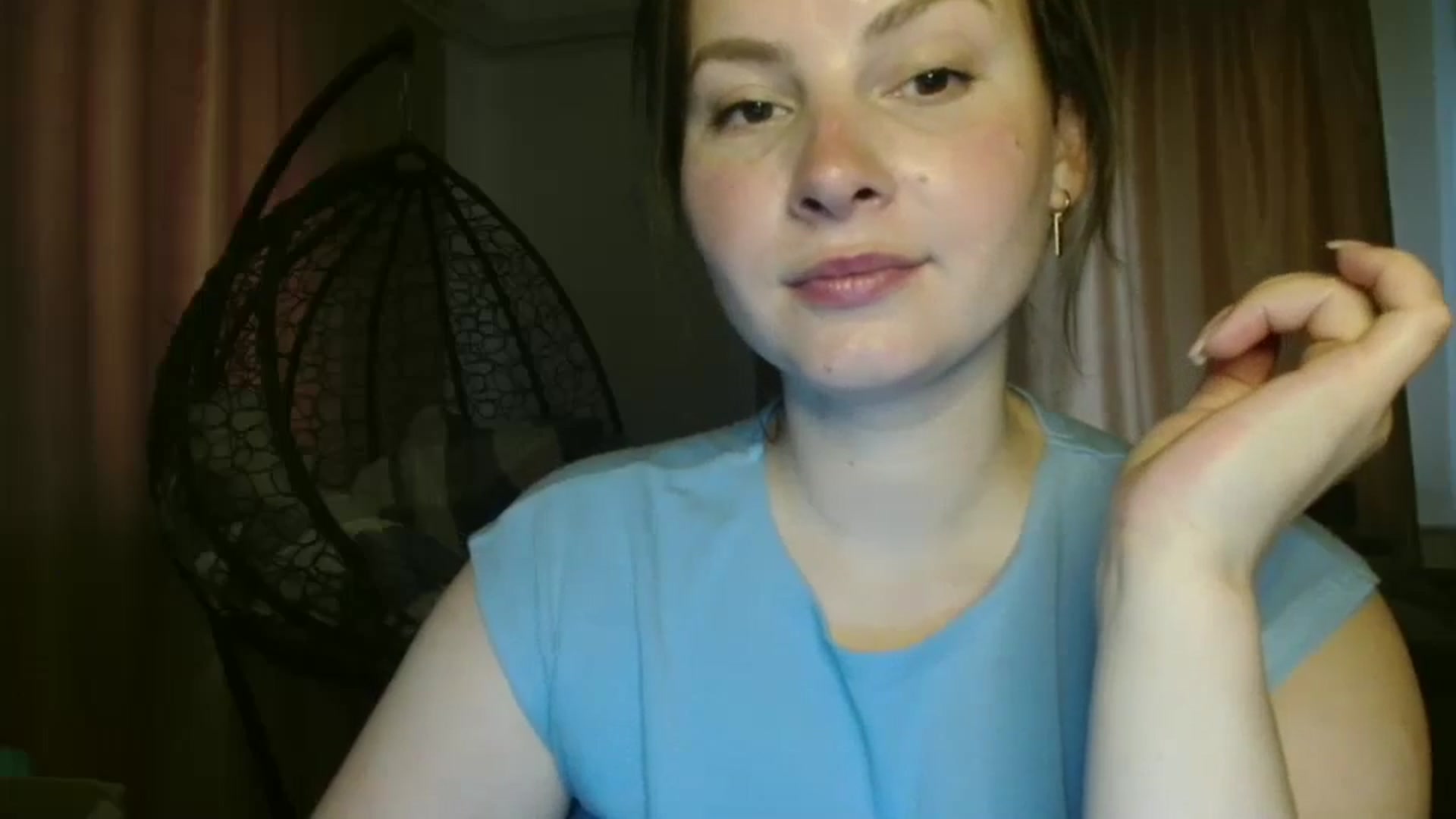 Gallery image thumbnail from MisssLove_is's myfreecams stream on, 07/08/2025, 16:54 image 9 of 20
