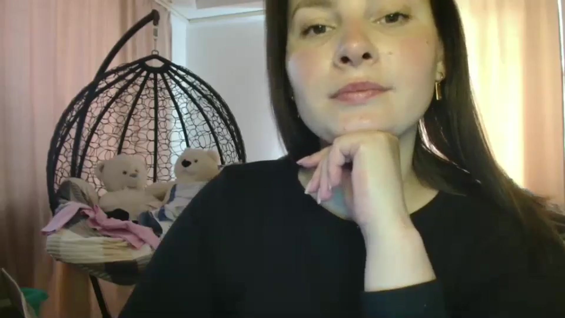Gallery image thumbnail from MisssLove_is's myfreecams stream on, 07/11/2025, 13:35 image 9 of 20