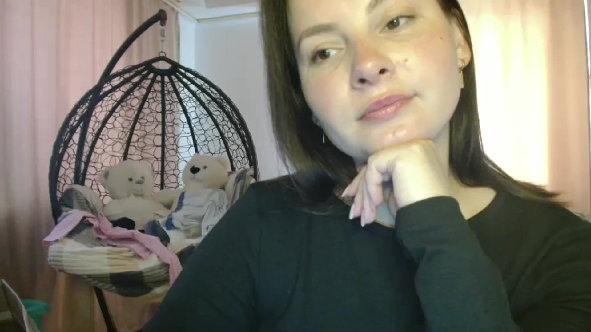 Gallery image thumbnail from MisssLove_is's myfreecams stream on, 07/11/2025, 13:35 image 12 of 20