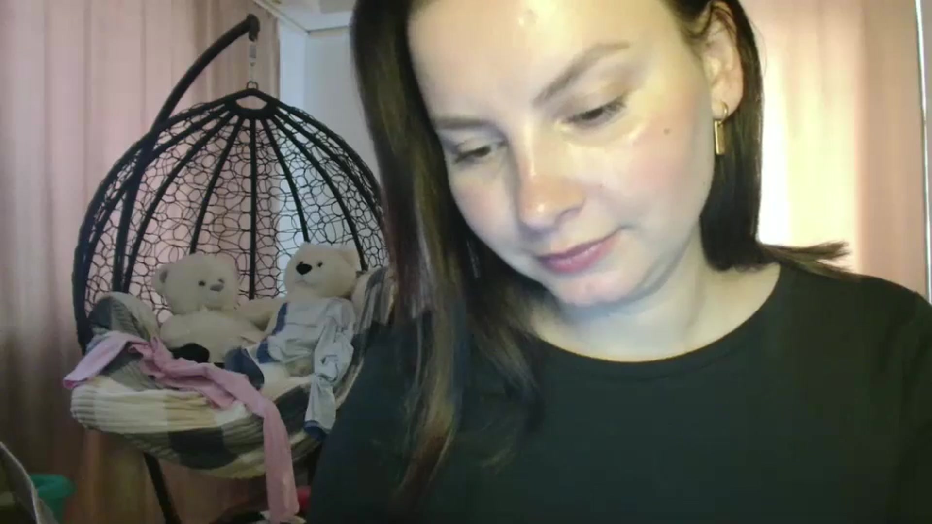 Gallery image thumbnail from MisssLove_is's myfreecams stream on, 07/11/2025, 13:35 image 18 of 20