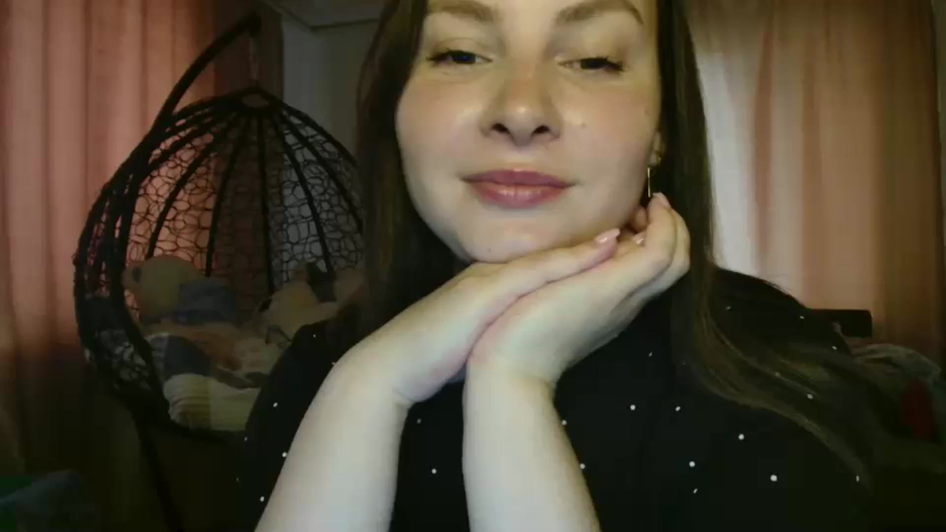 Gallery image thumbnail from MisssLove_is's myfreecams stream on, 07/14/2025, 17:54 image 4 of 20