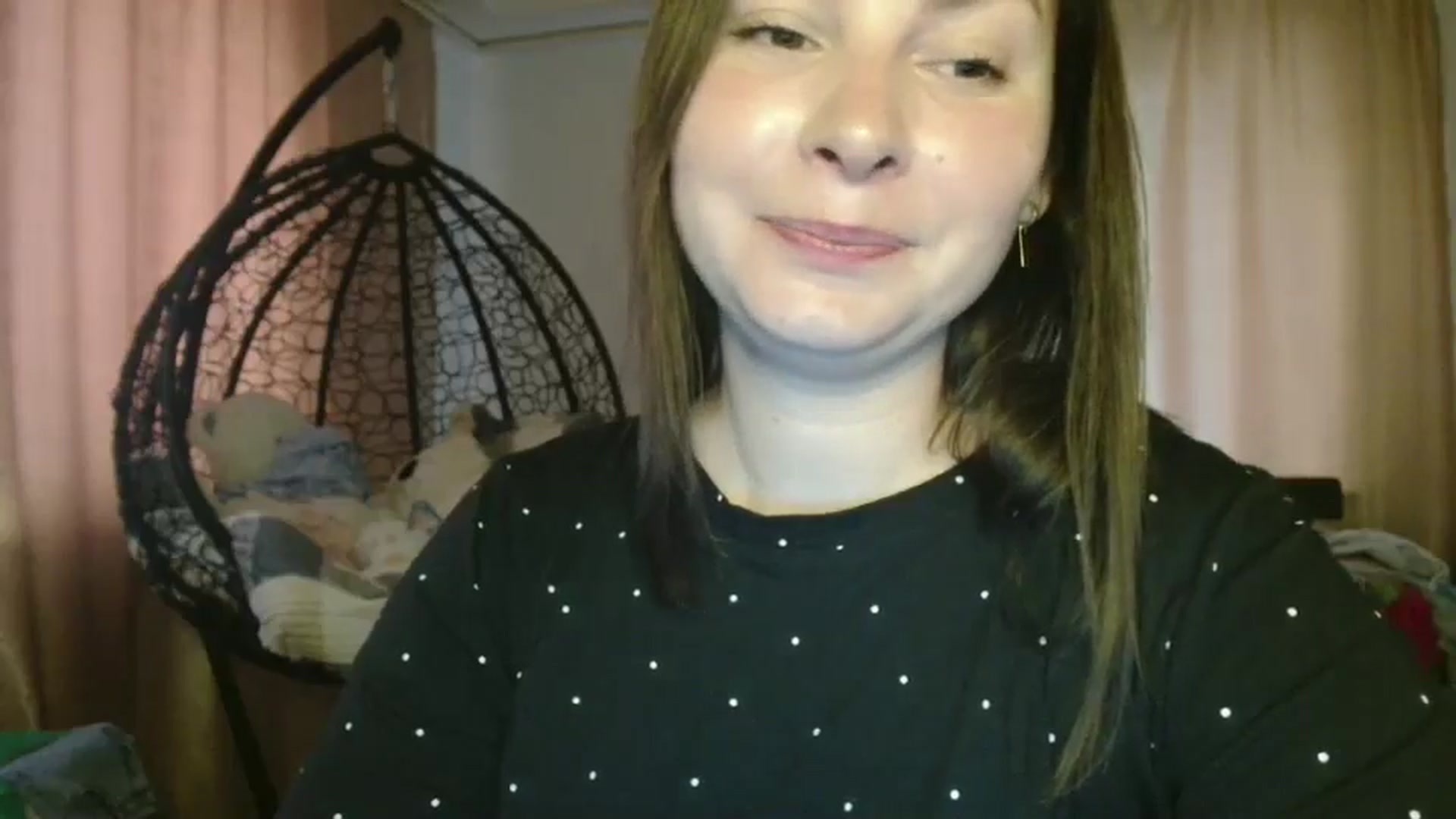 Gallery image thumbnail from MisssLove_is's myfreecams stream on, 07/14/2025, 17:54 image 9 of 20