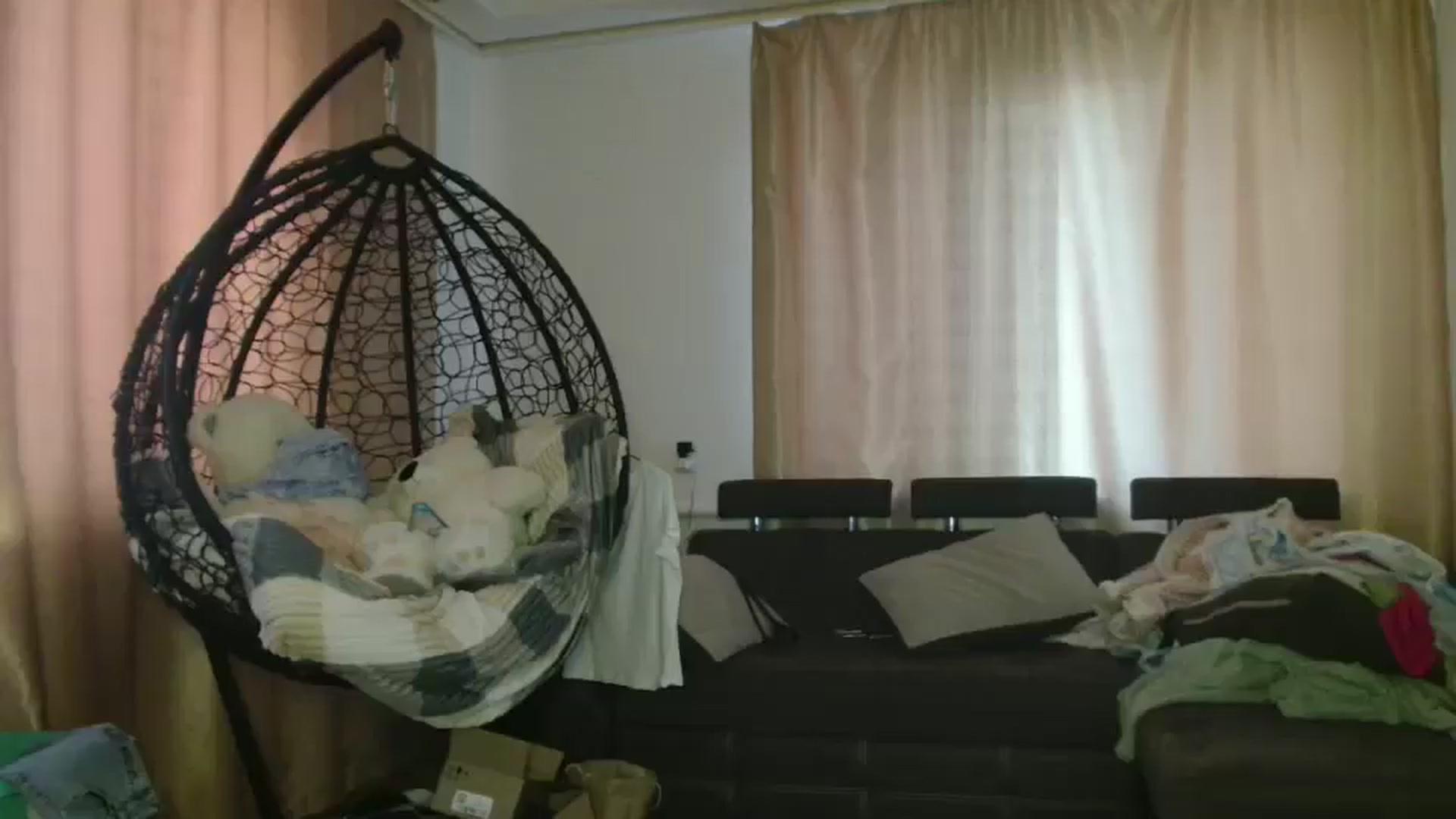 Gallery image thumbnail from MisssLove_is's myfreecams stream on, 07/14/2025, 17:54 image 16 of 20