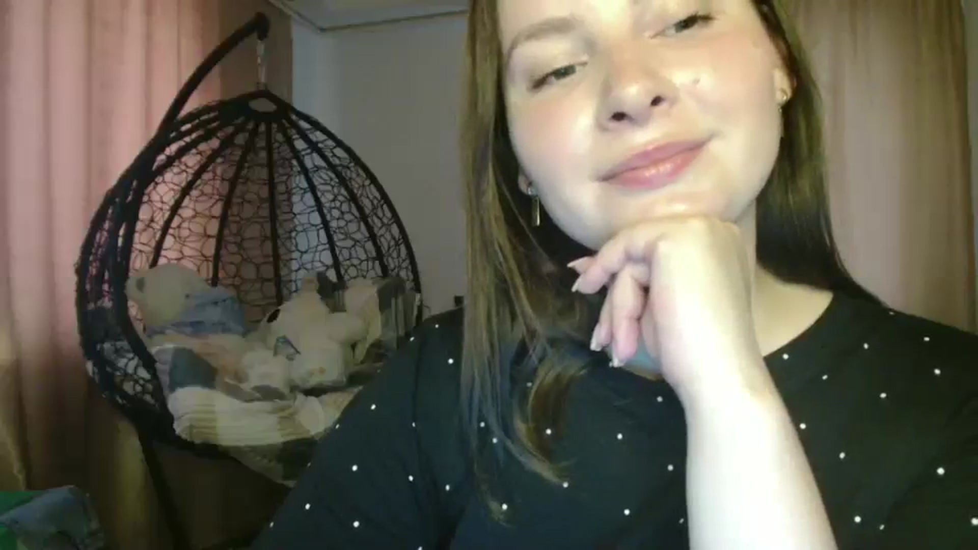 Gallery image thumbnail from MisssLove_is's myfreecams stream on, 07/14/2025, 17:54 image 15 of 20
